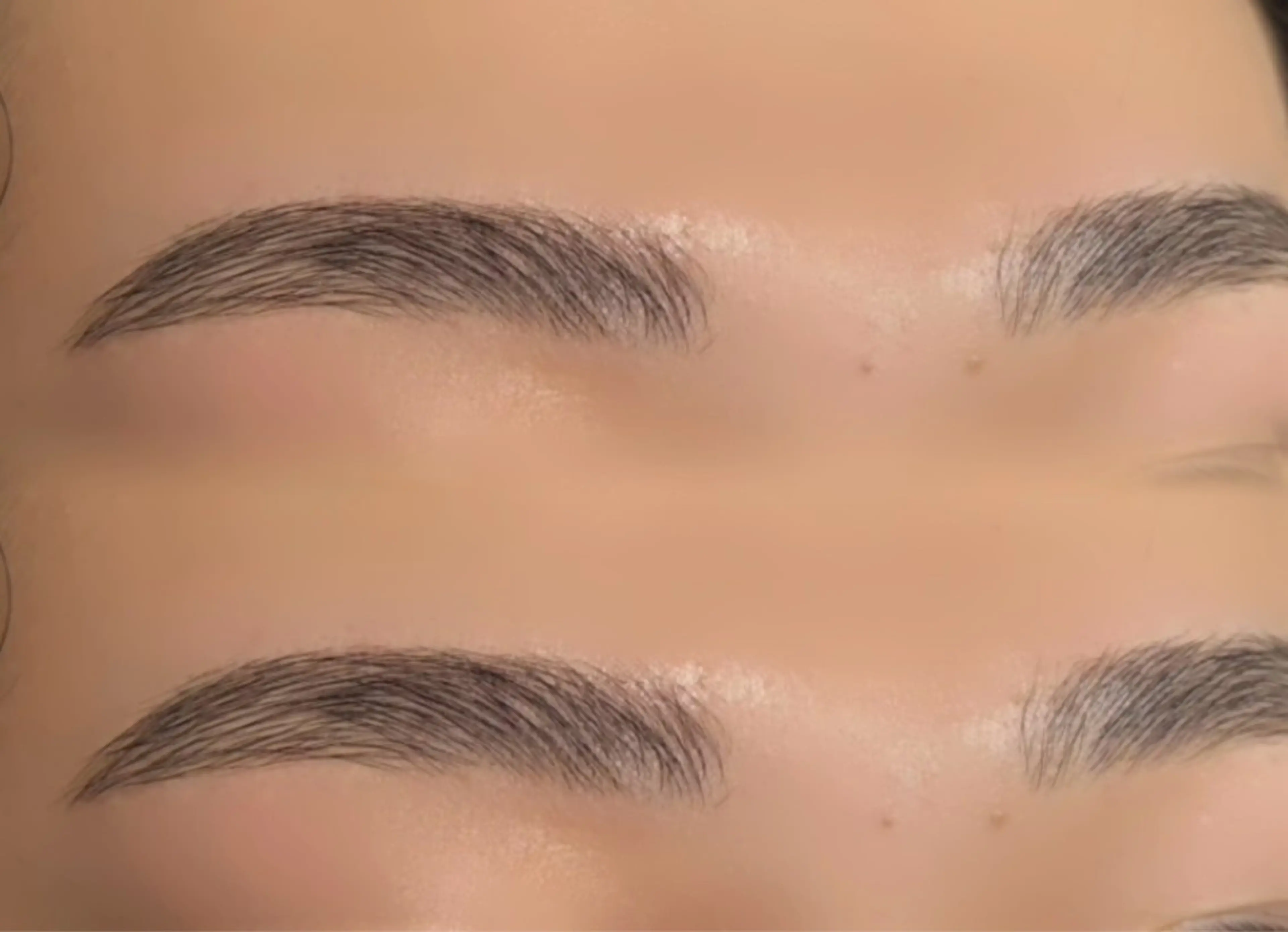 【男性限定】眉毛アイブロウスタイリングの写真