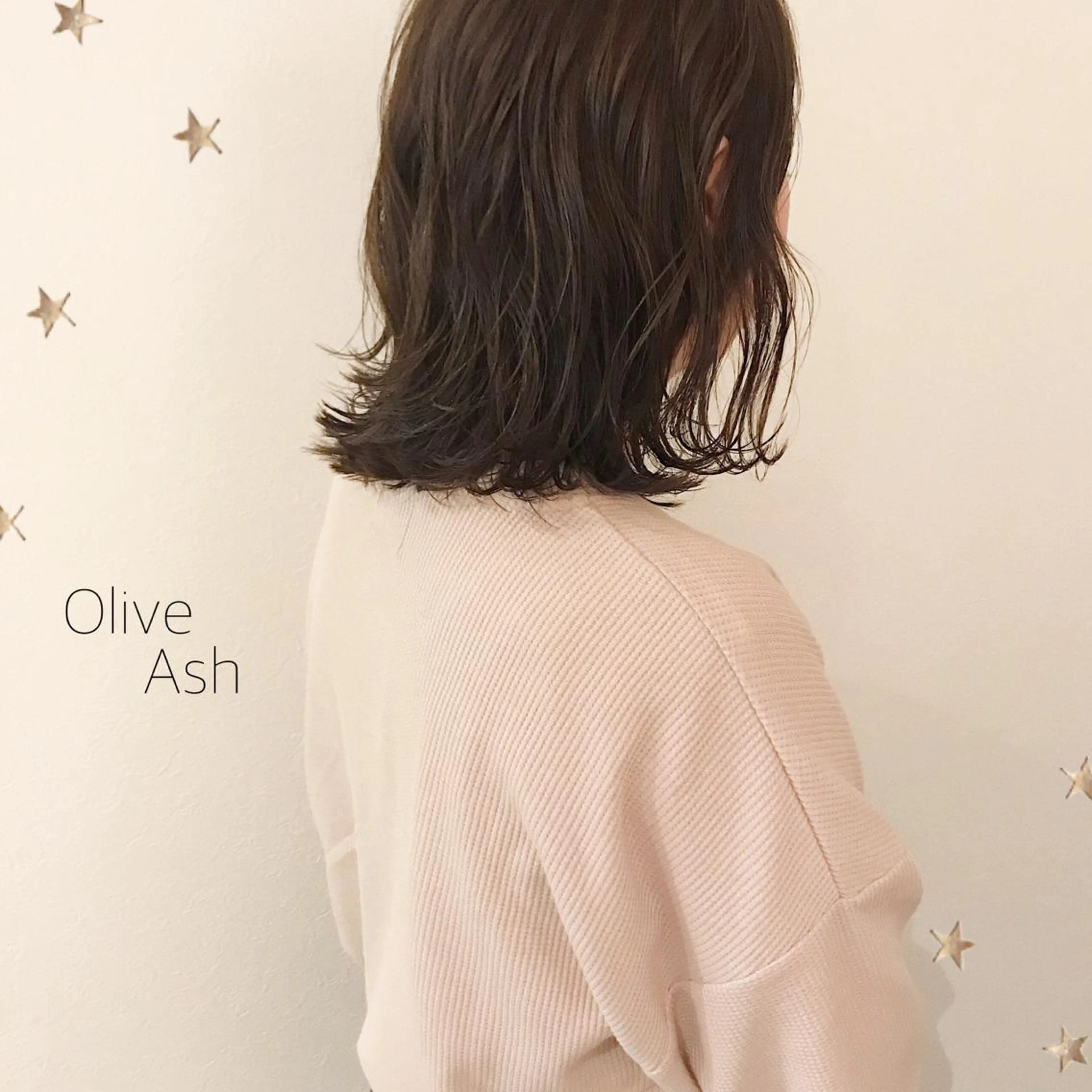 ミディアム カラー 市川 千夏のヘアスタイル