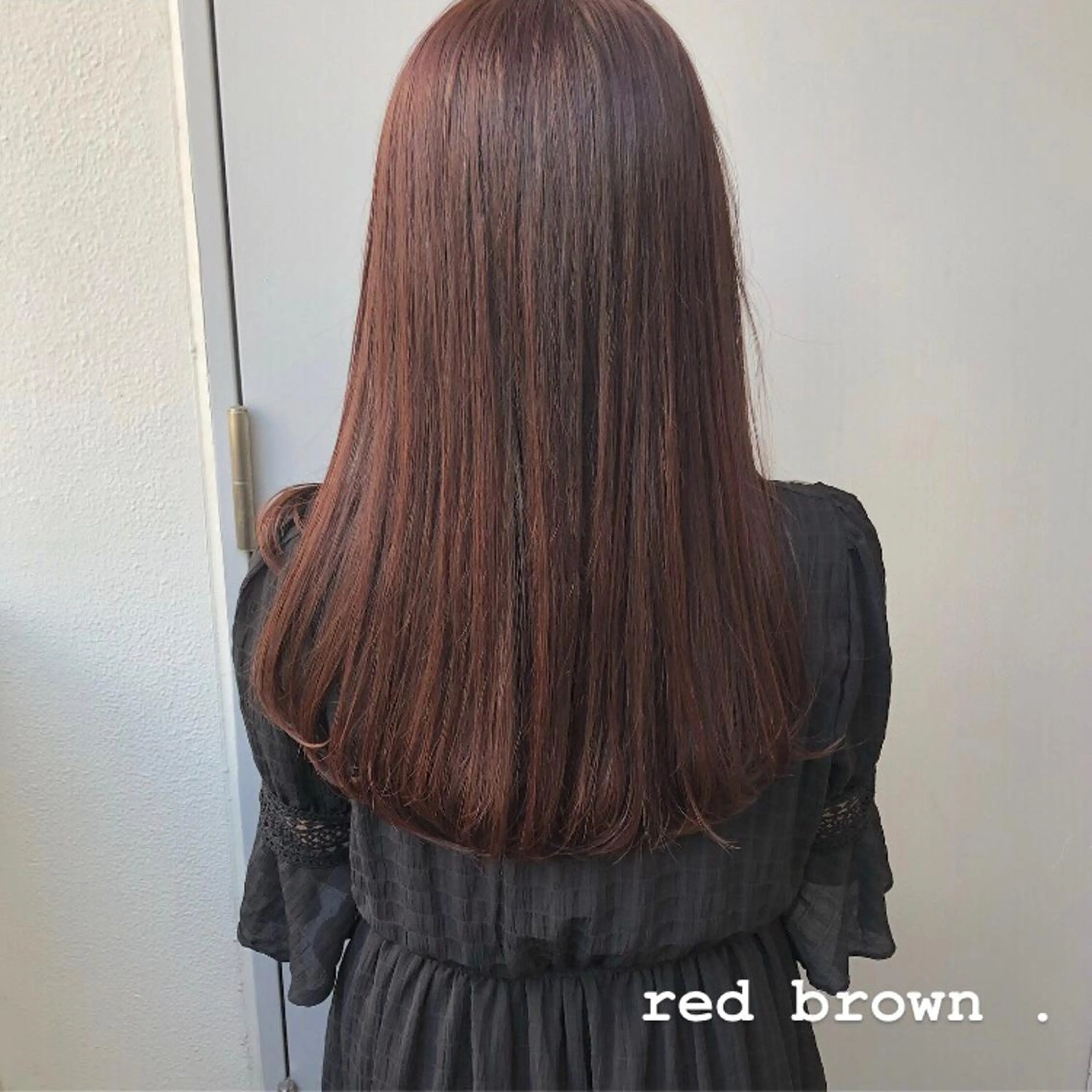 セミロング カラー パーマ ヘアアレンジ ブラウンカラー レッドカラー レッドブラウン トレンド眉🌈✨ arisaの眉毛・アイブロウイメージ