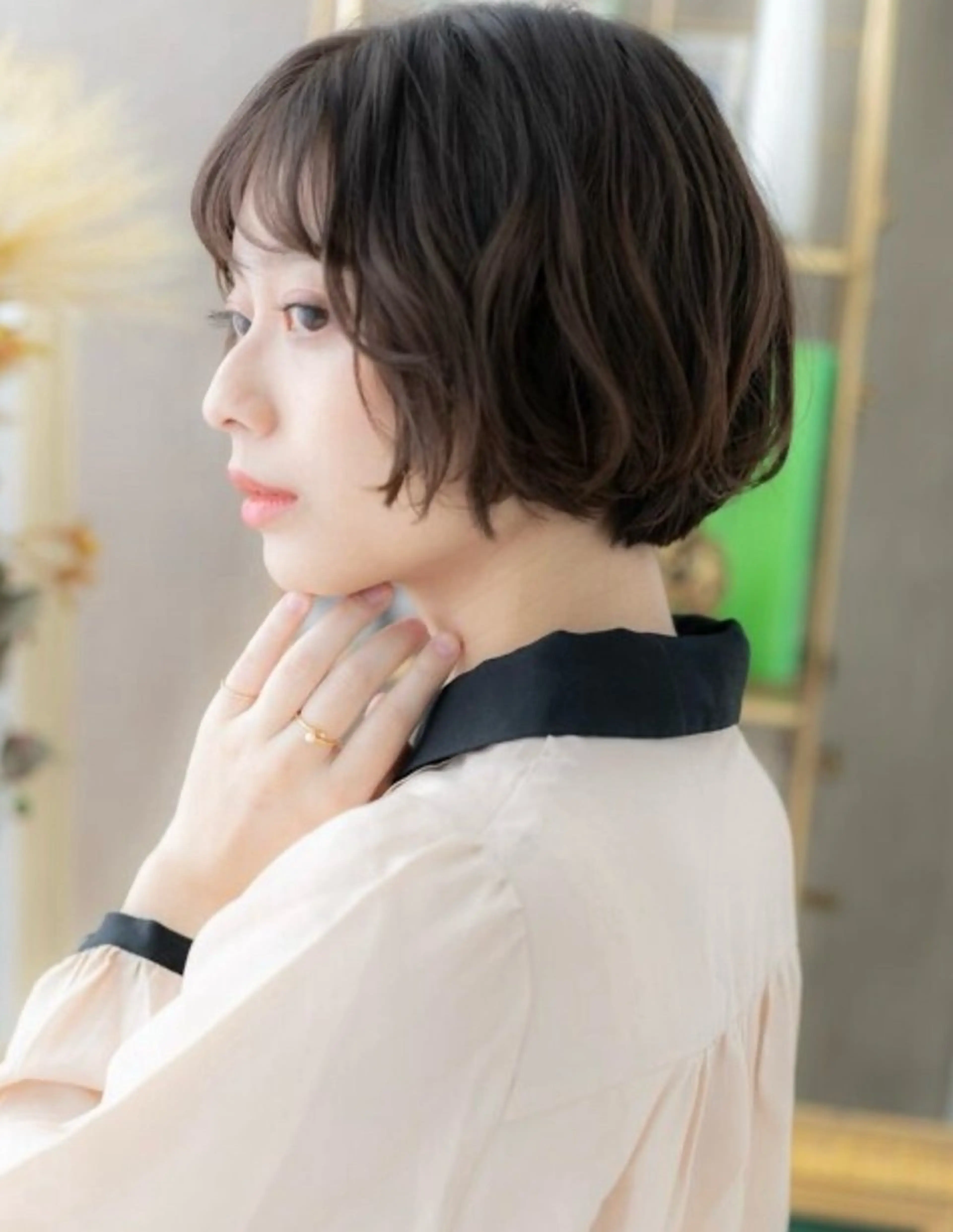 ショート カラー ヘアカラー 松山 彩香のヘアスタイル