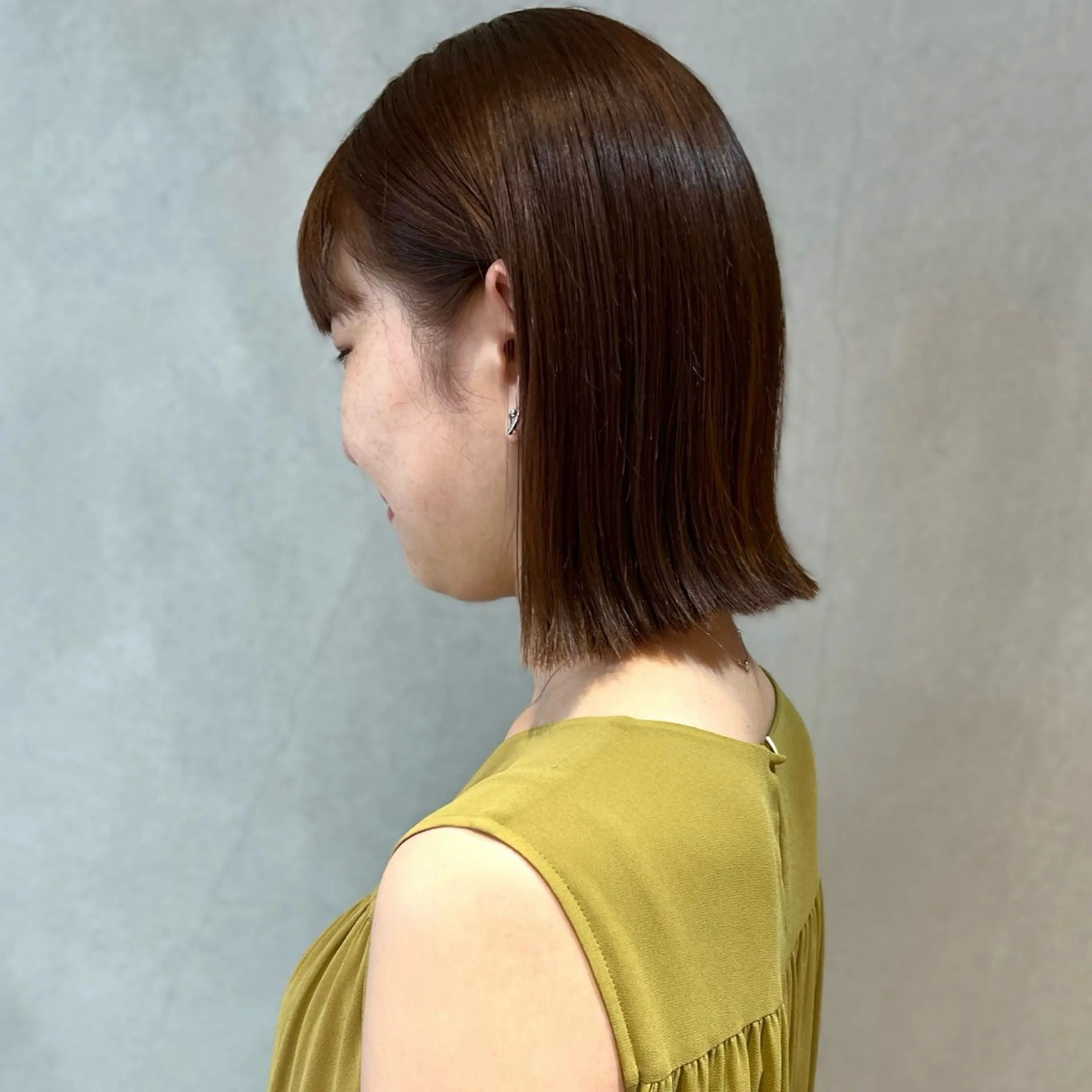 ミディアム ボブ カット ヘアカラー トリートメント ボブ/透明感カラー /坂口恵梨子のヘアスタイル