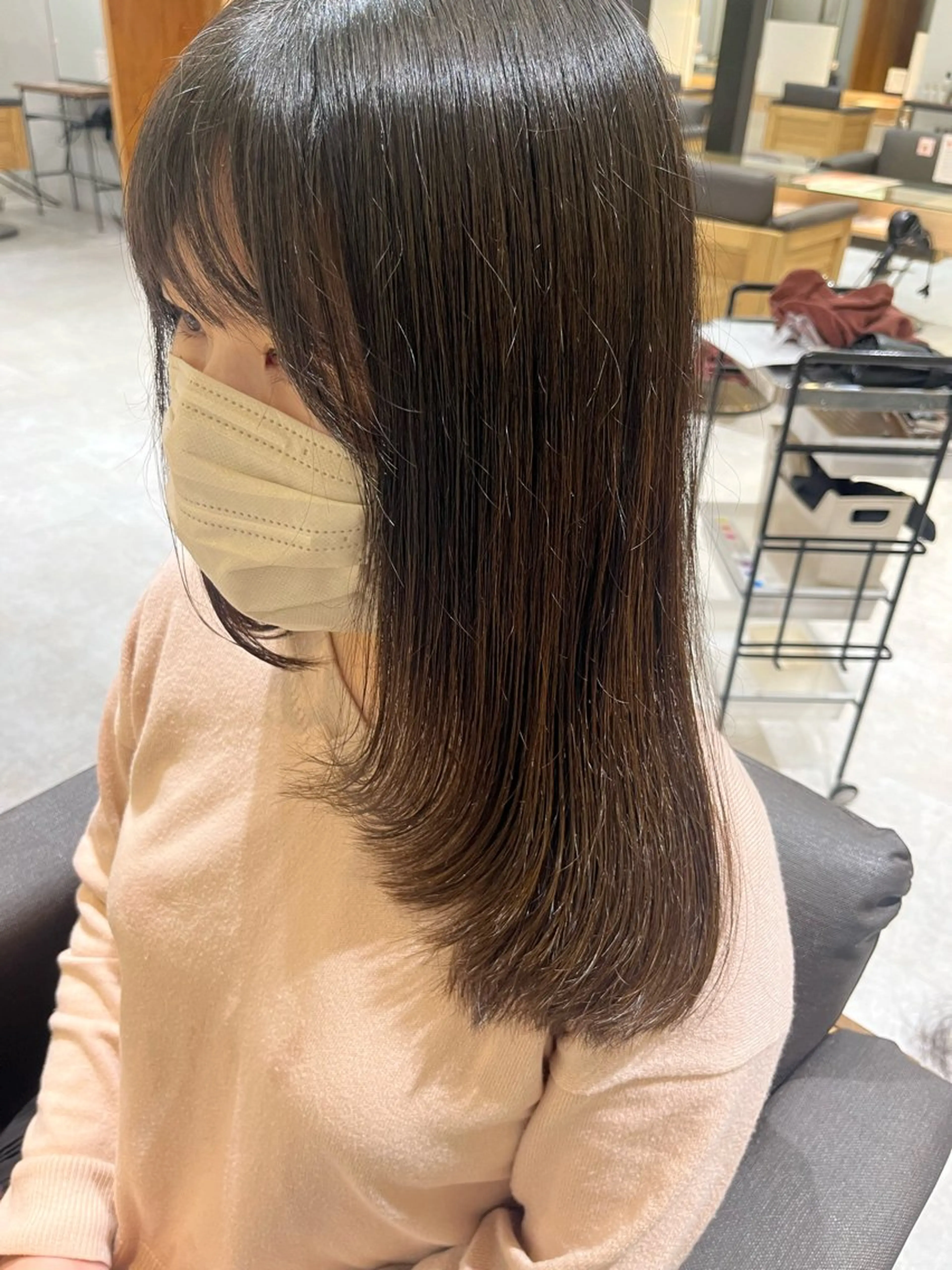 セミロング 顔まわりレイヤー 顔周りカット レイヤーカット 田中 もも🍑のヘアスタイル