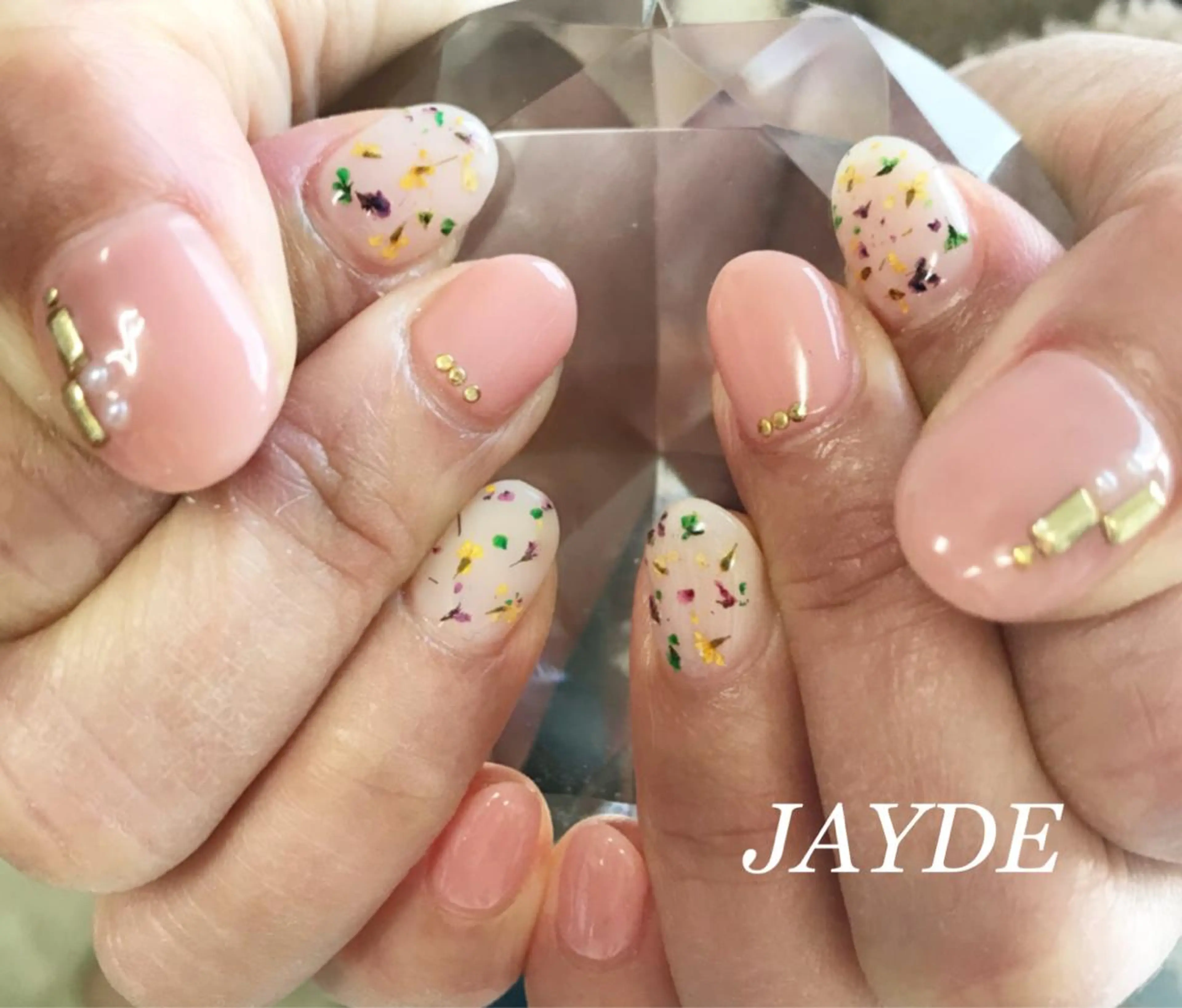 ネイル JAYDE ジェイドのマツエク・マツパデザイン