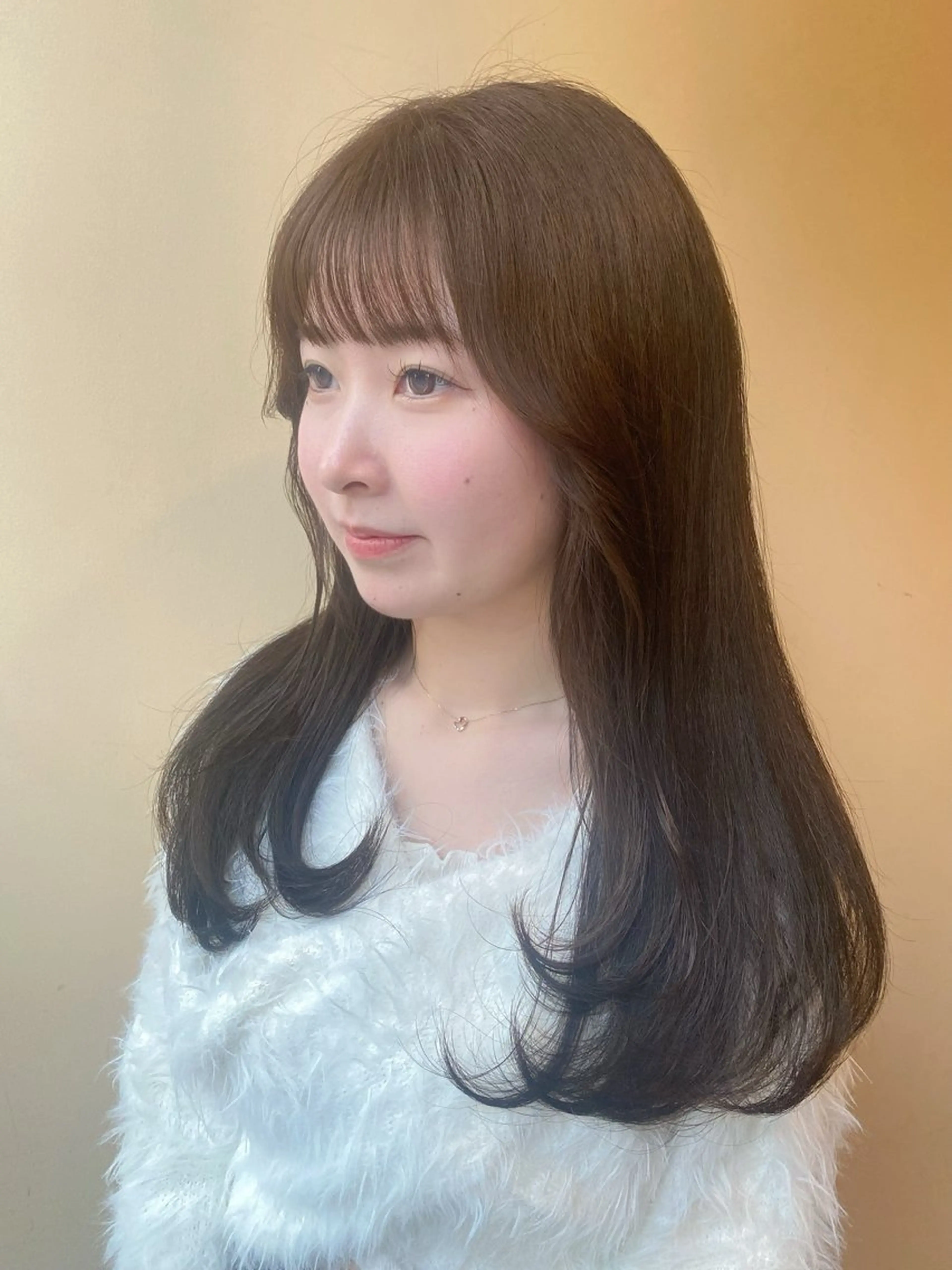 セミロング 當山 瑠奈のヘアスタイル