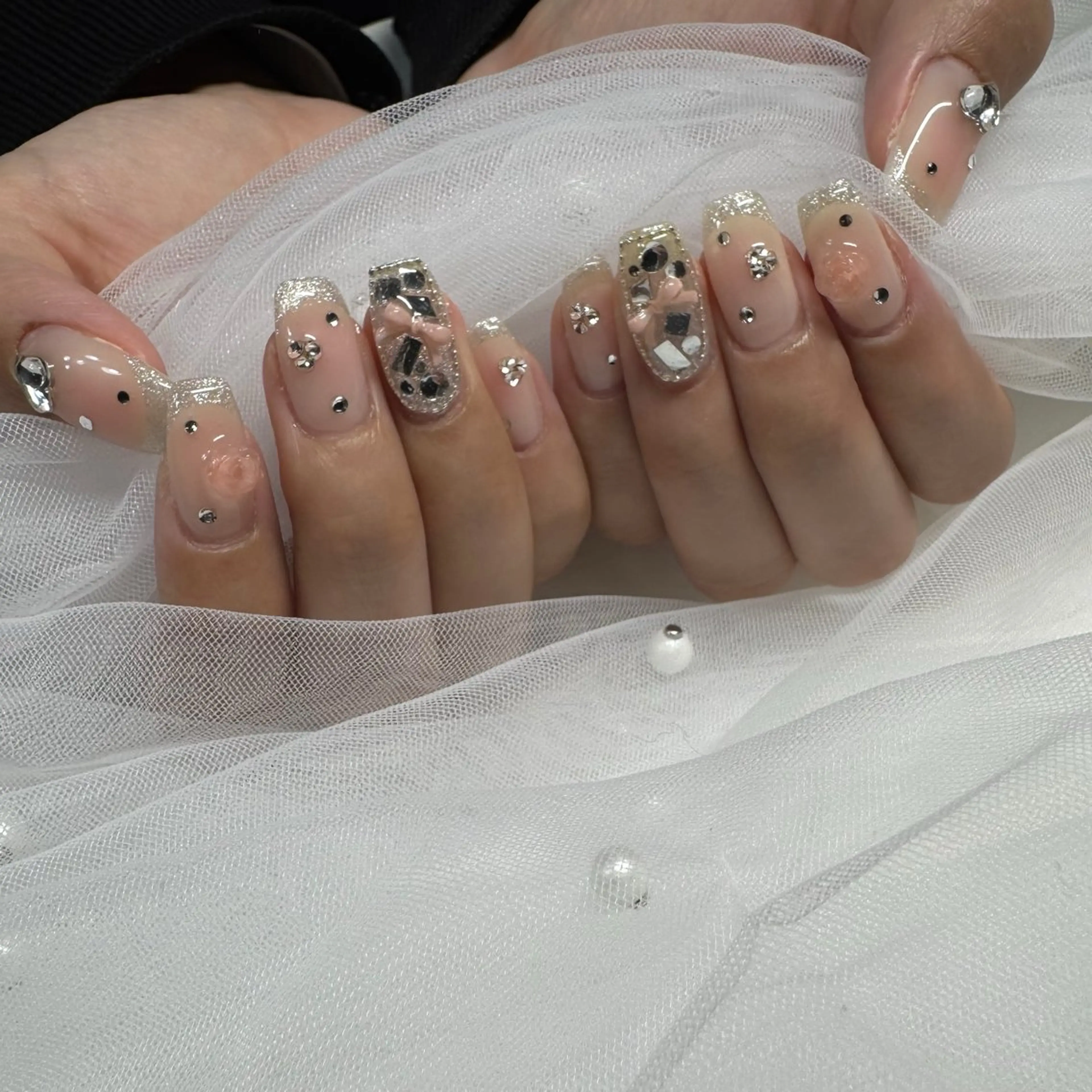 ネイル リボン 東 千夏のネイルデザイン