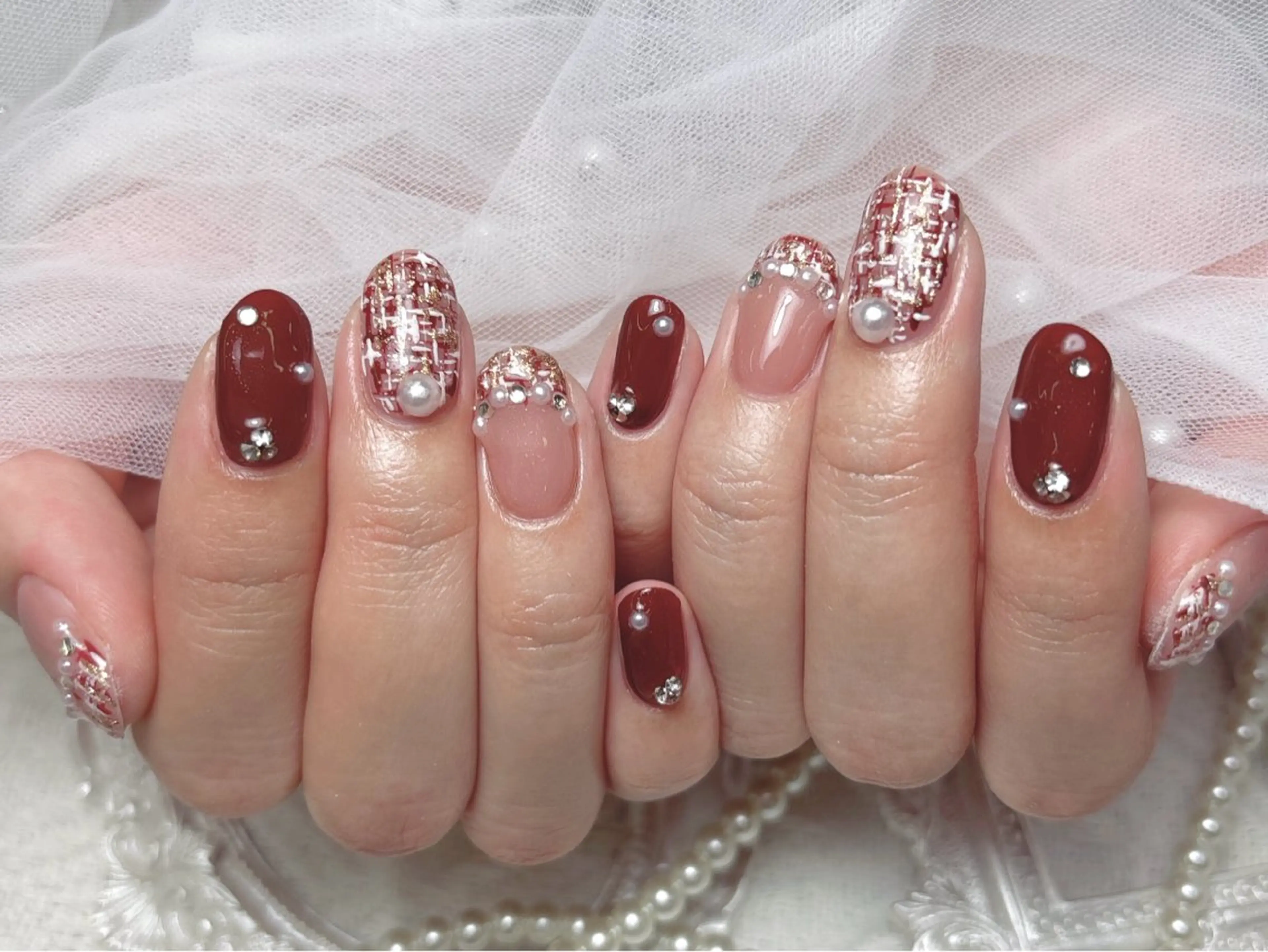 ネイル ジェルネイル 韓国ネイル マグネットネイル 持ち込み ワンカラーネイル ハンドネイル ハンドケア R1🎀Nail💕 池袋東口店のネイルデザイン