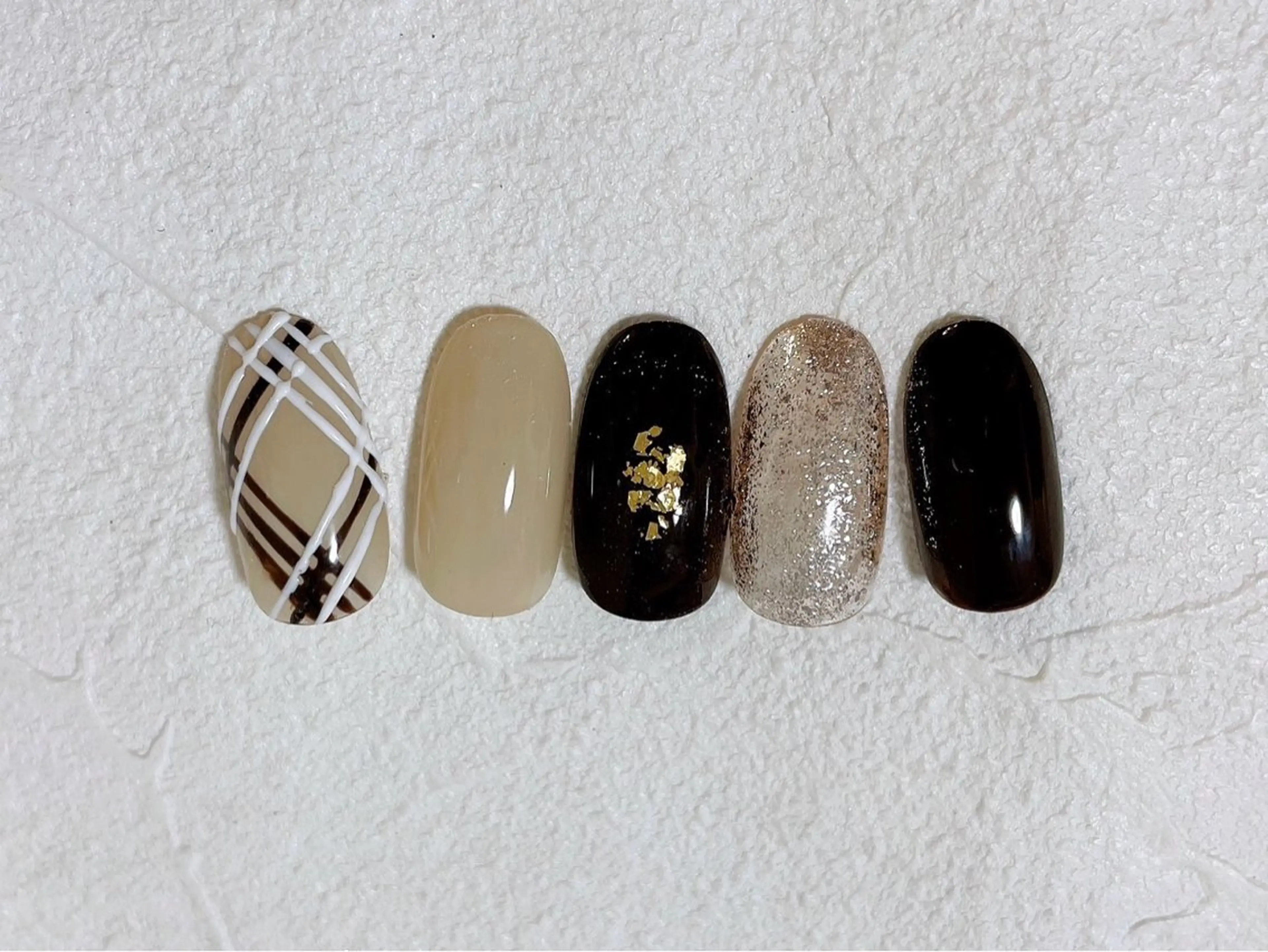 ネイル オーロラネイル フットネイル フレンチネイル ジェルネイル 韓国ネイル mogunail &blowのネイルデザイン