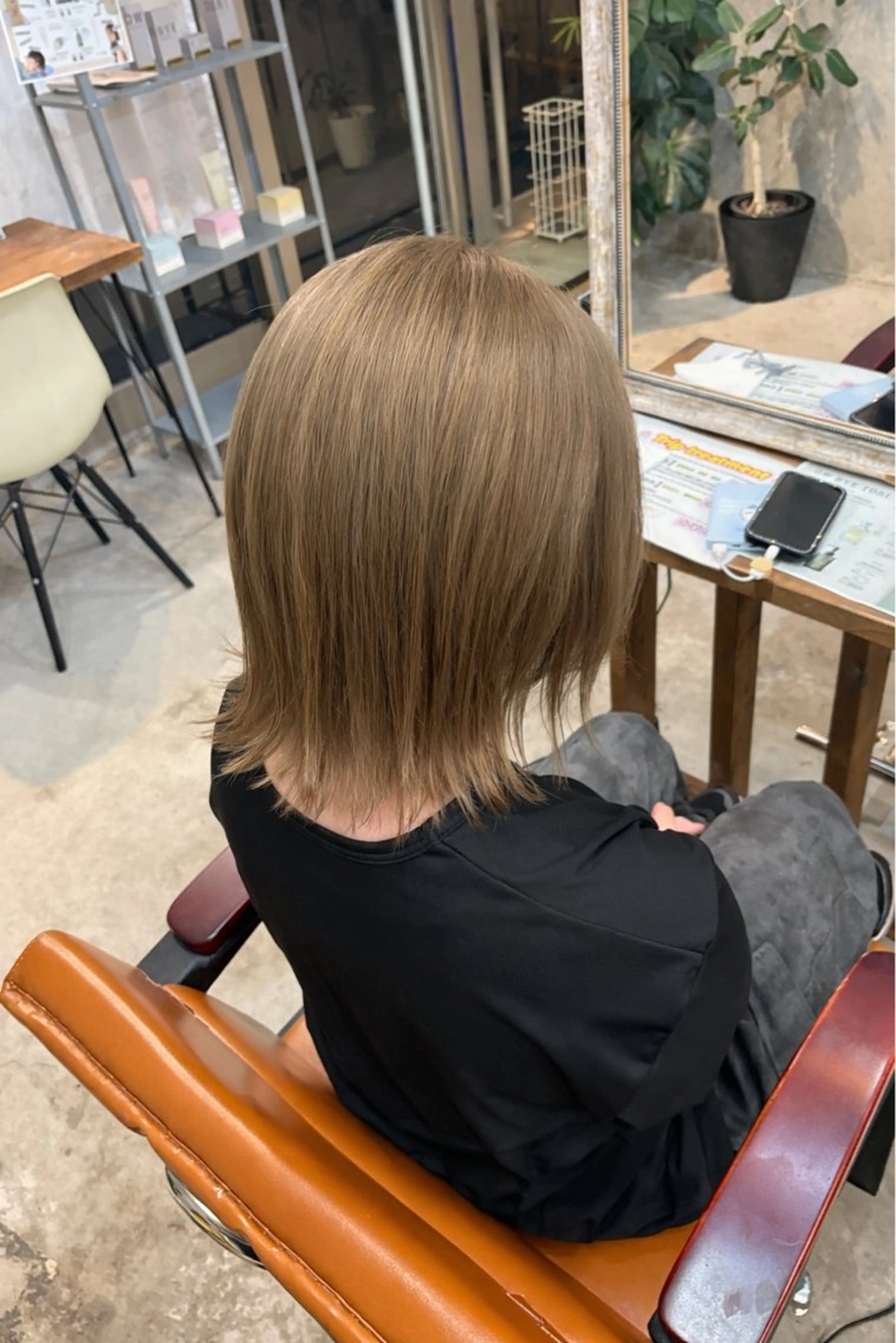 ミディアム カット ヘアカラー Trip 香椎所属・Yukino/ 透明カラー🫧のヘアスタイル