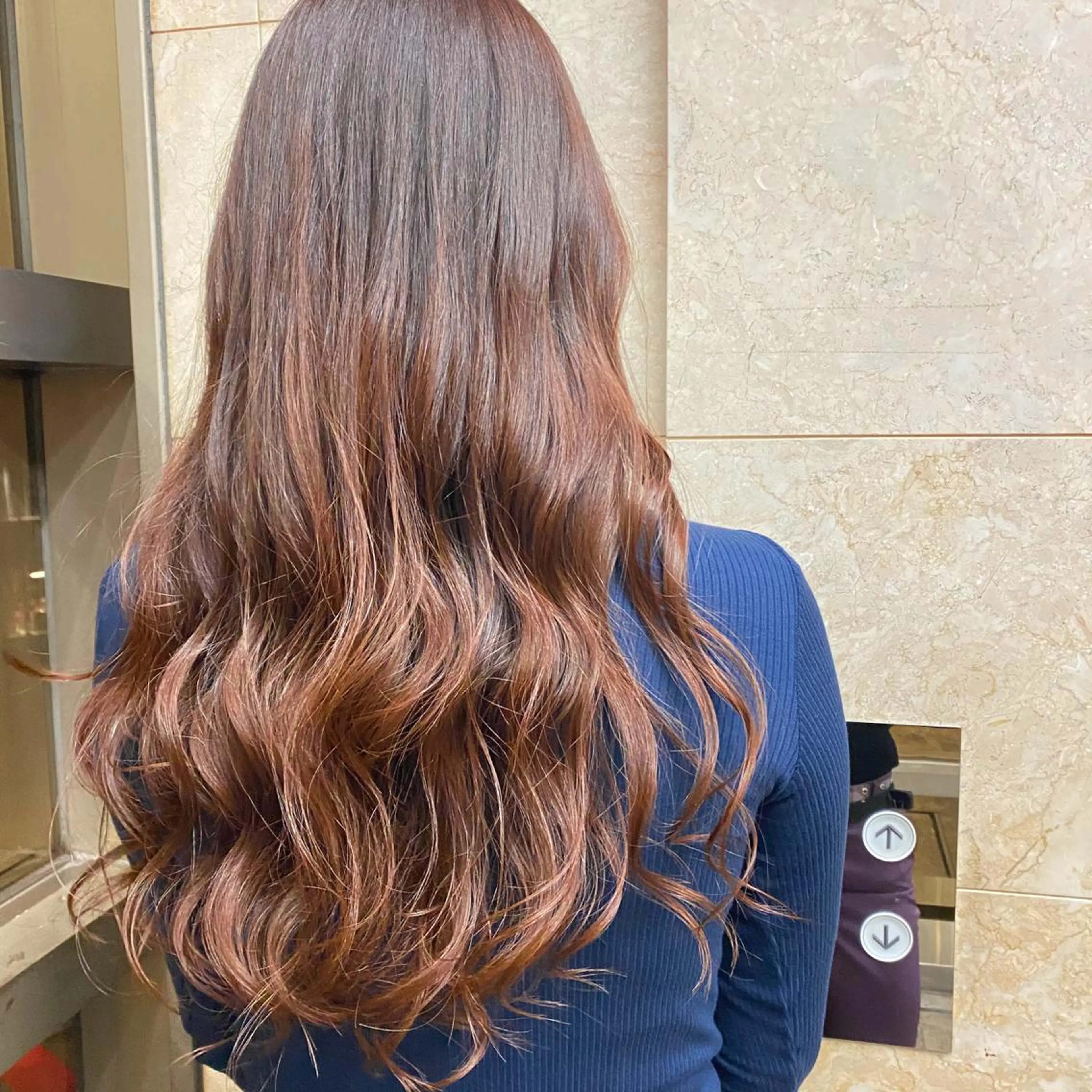 ロング カラー ゆう🫧 透明感/ハイトーンのヘアスタイル