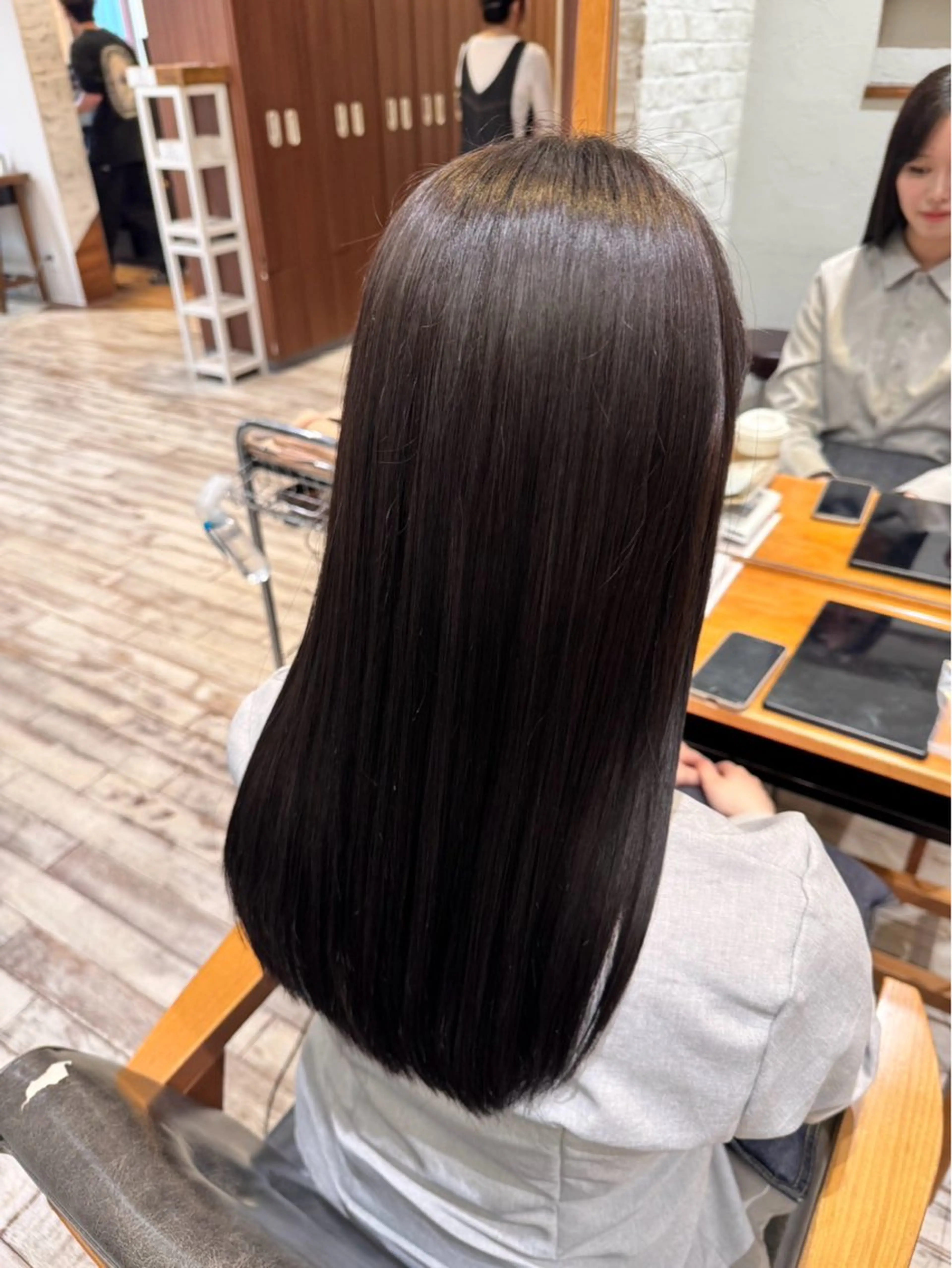 ミディアム 角田 成李のヘアスタイル