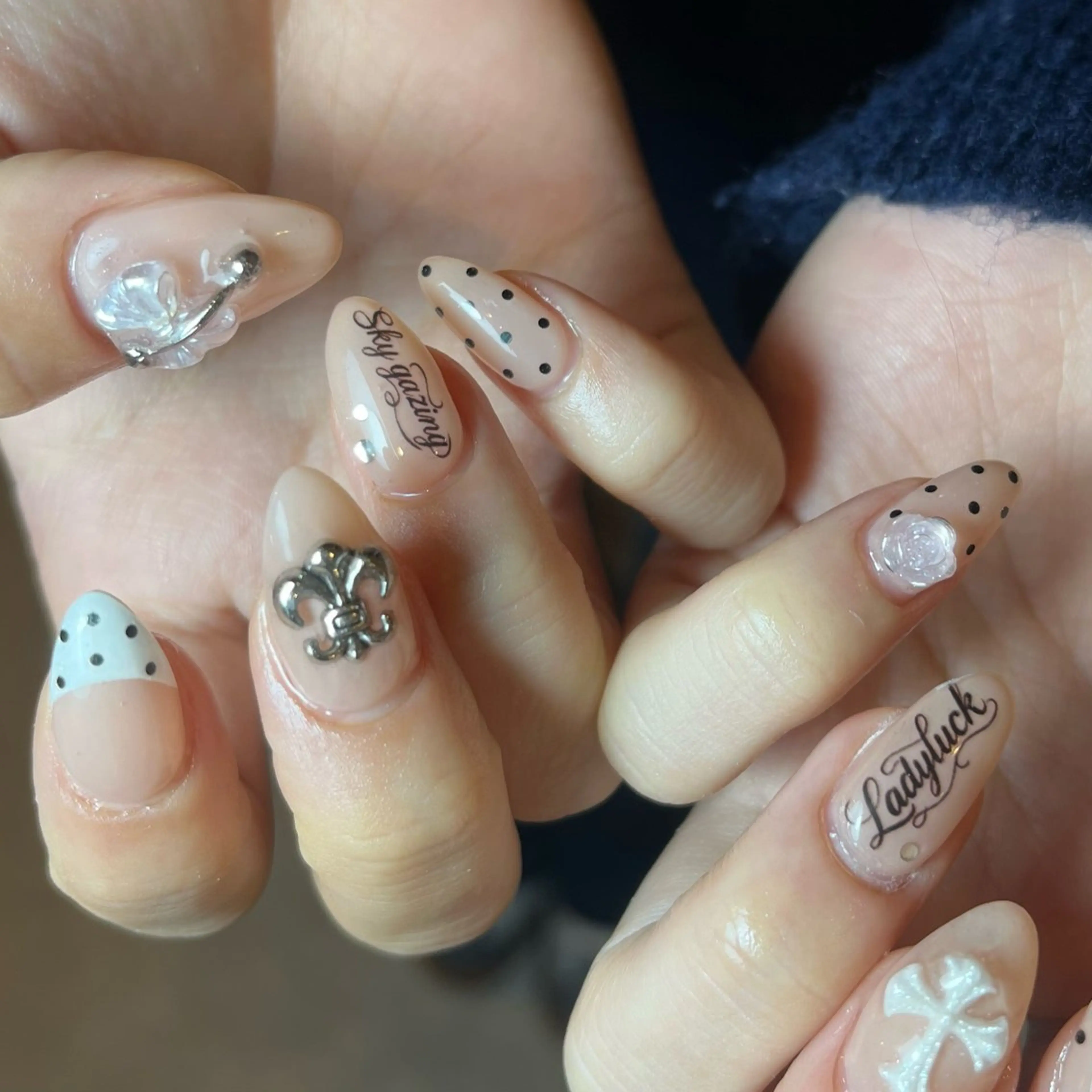 ネイル ハンドネイル ルミナ 🪽のネイルデザイン