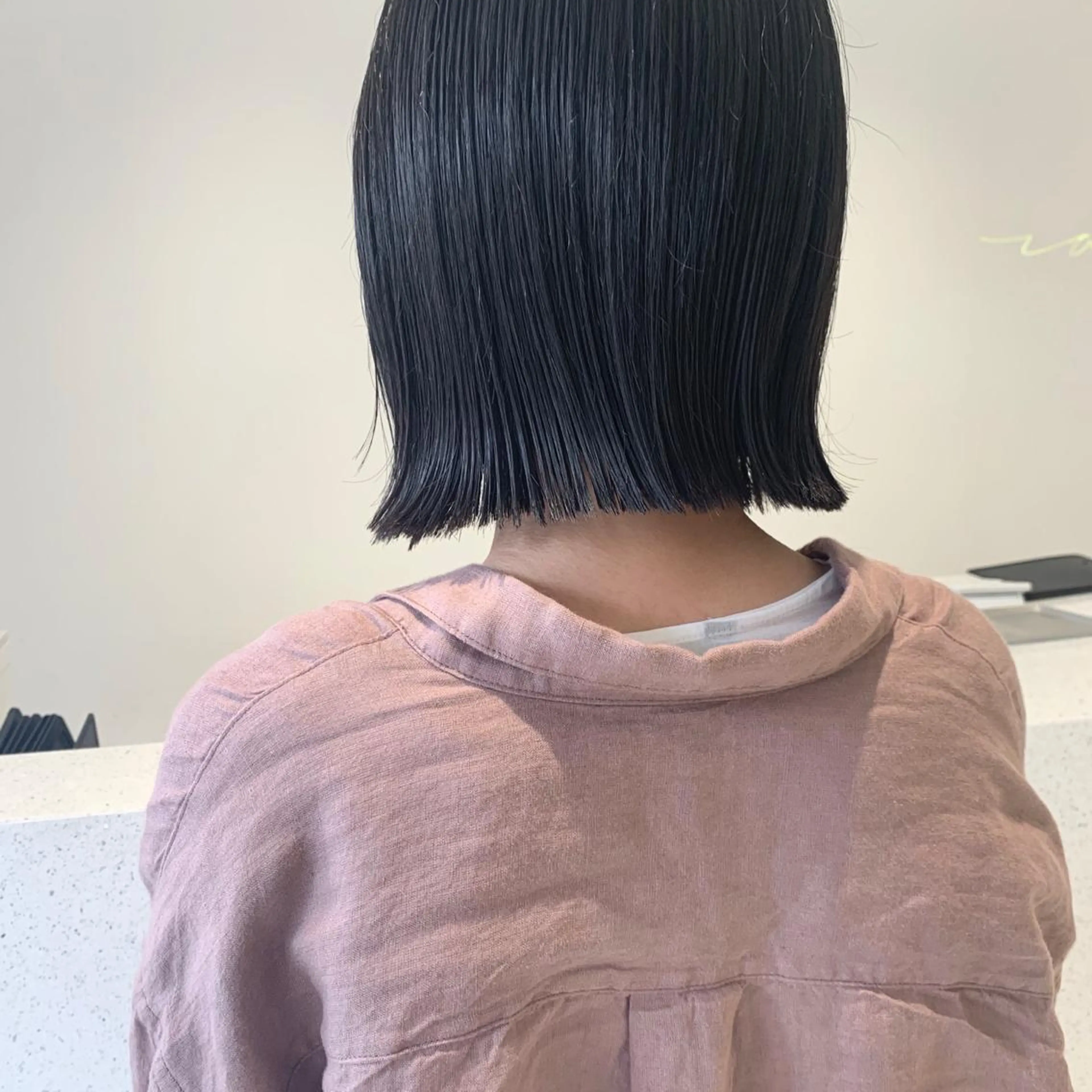 ショート カラー iLi 《イリ》のヘアスタイル