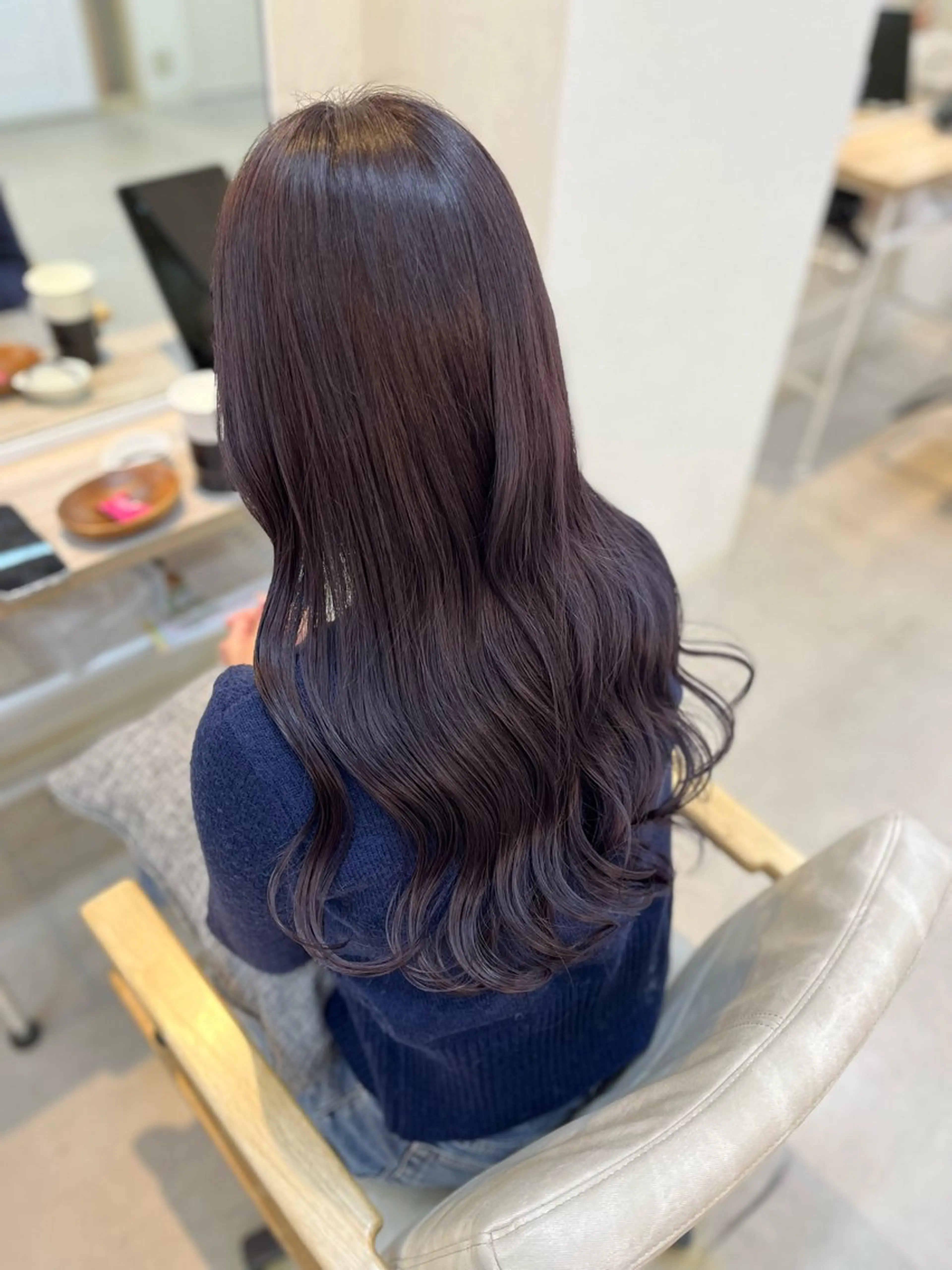 ロング カラー Lamp 柏 山口 か乃 ブリーチカラーのヘアスタイル