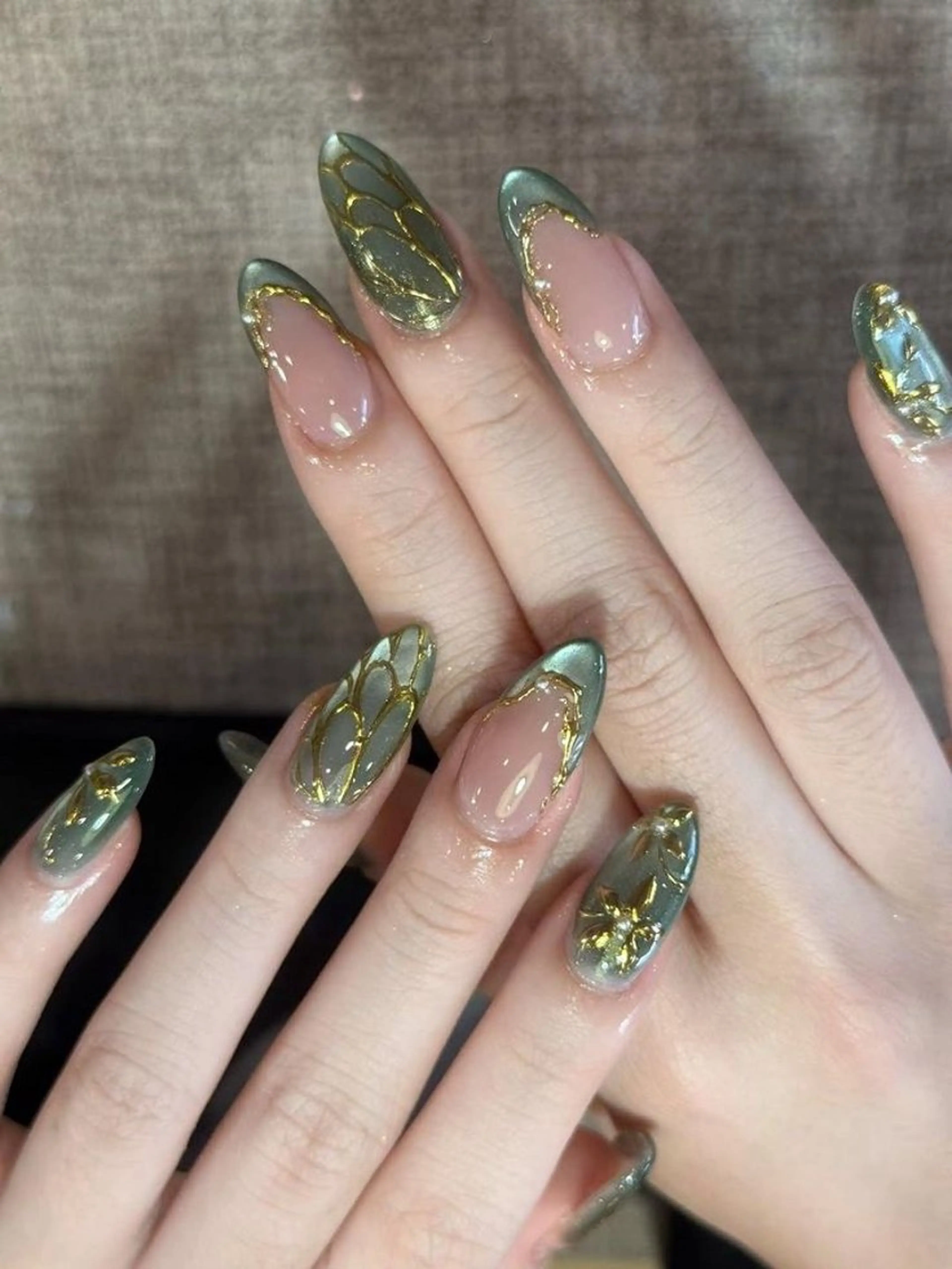 カラー グラデーションカラー ピンクカラー ハンドネイル AIN Nailのネイルデザイン
