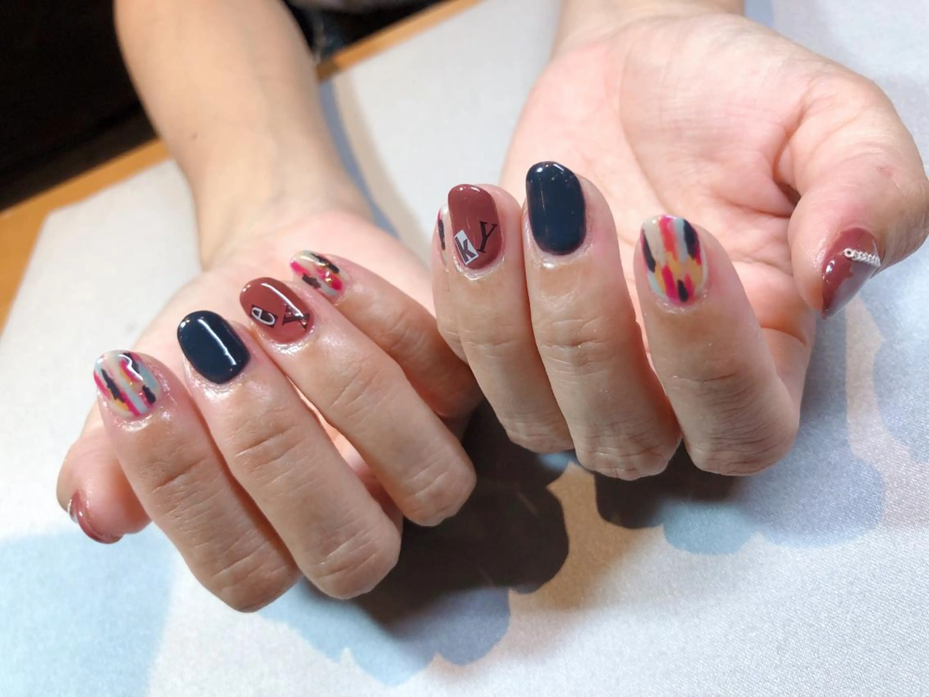 ネイル iiloo aromaworksのネイルデザイン