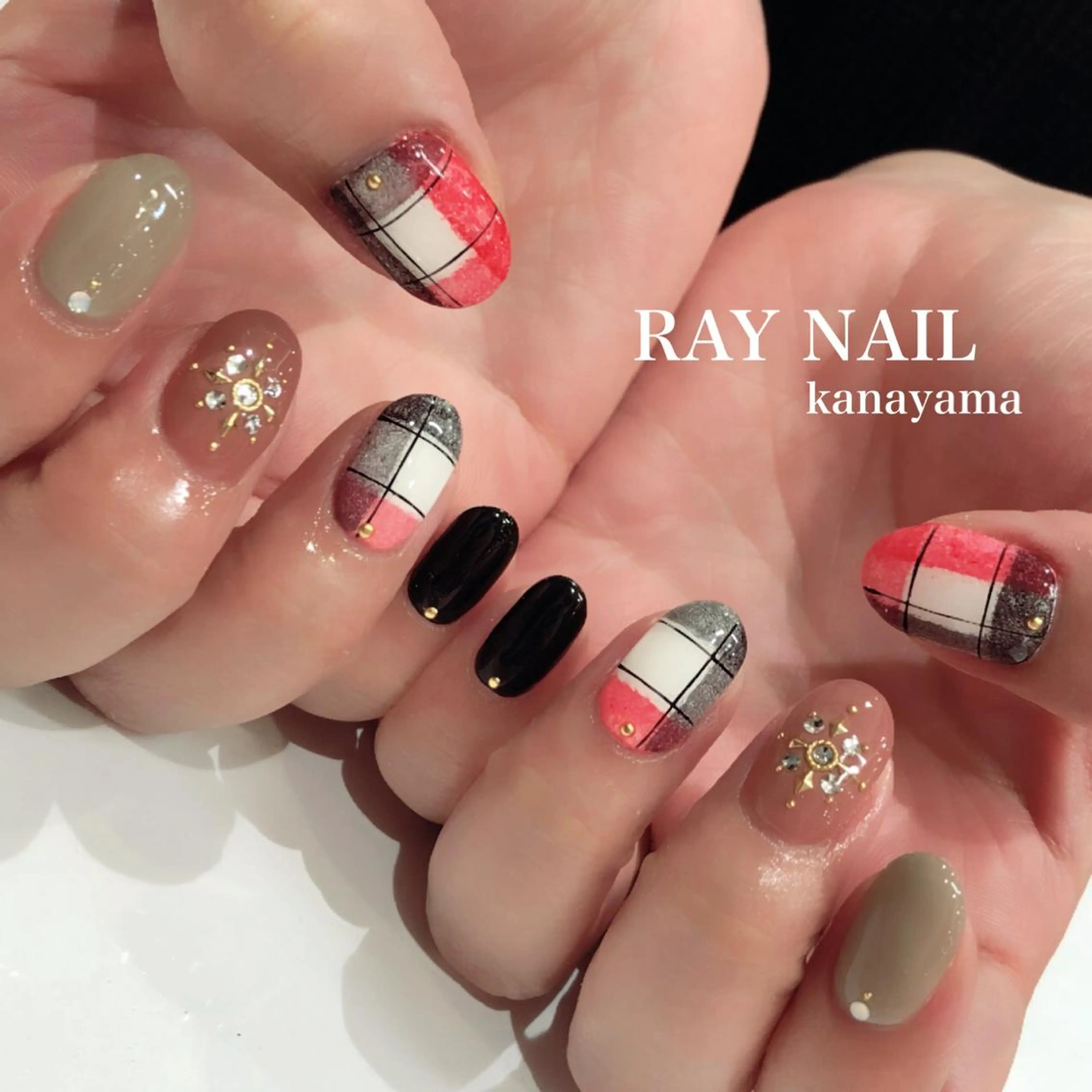 ネイル Arowa 伊田のネイルデザイン