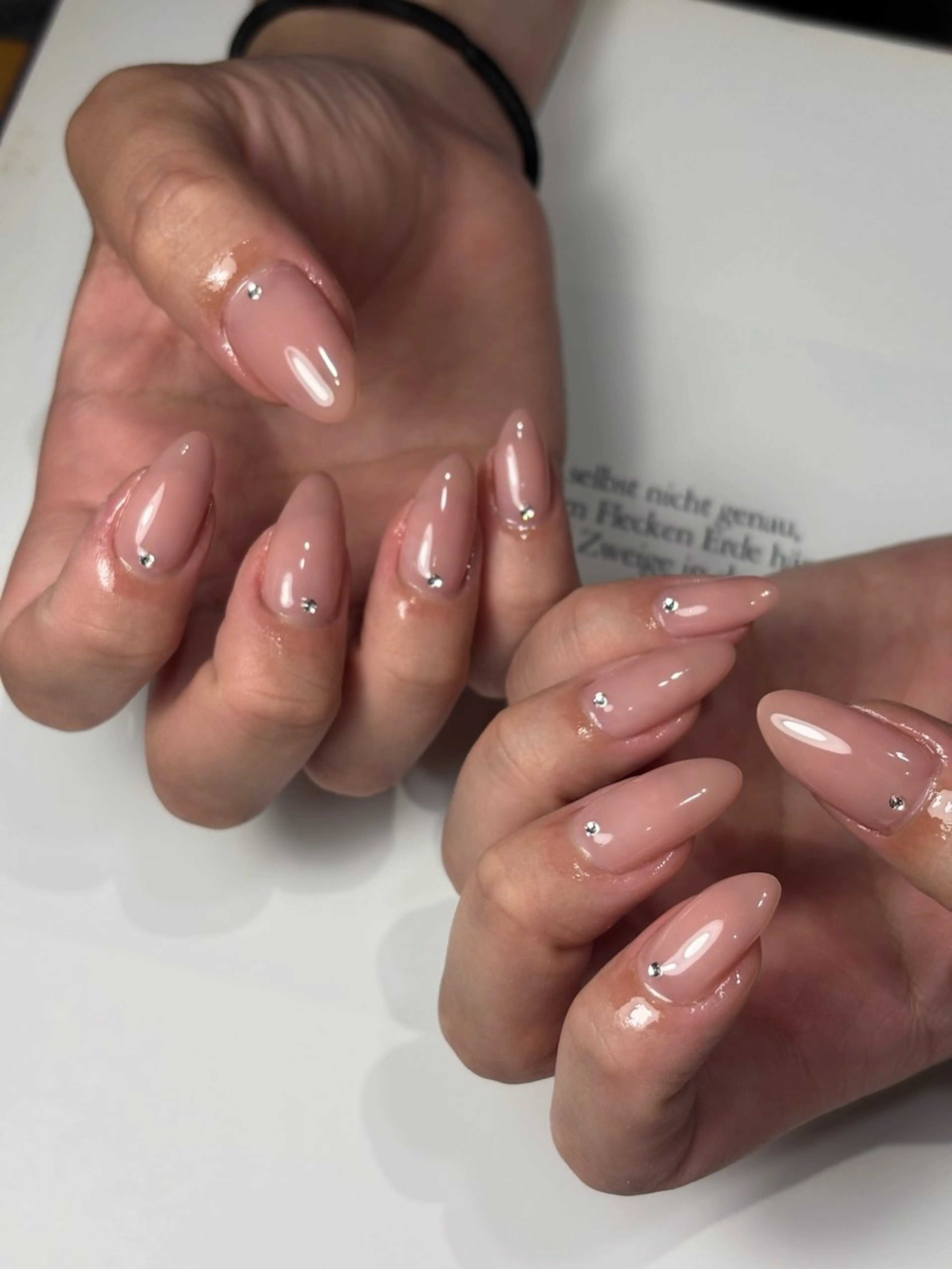 ネイル ストーンネイル ハンドネイル K. Yukoのネイルデザイン