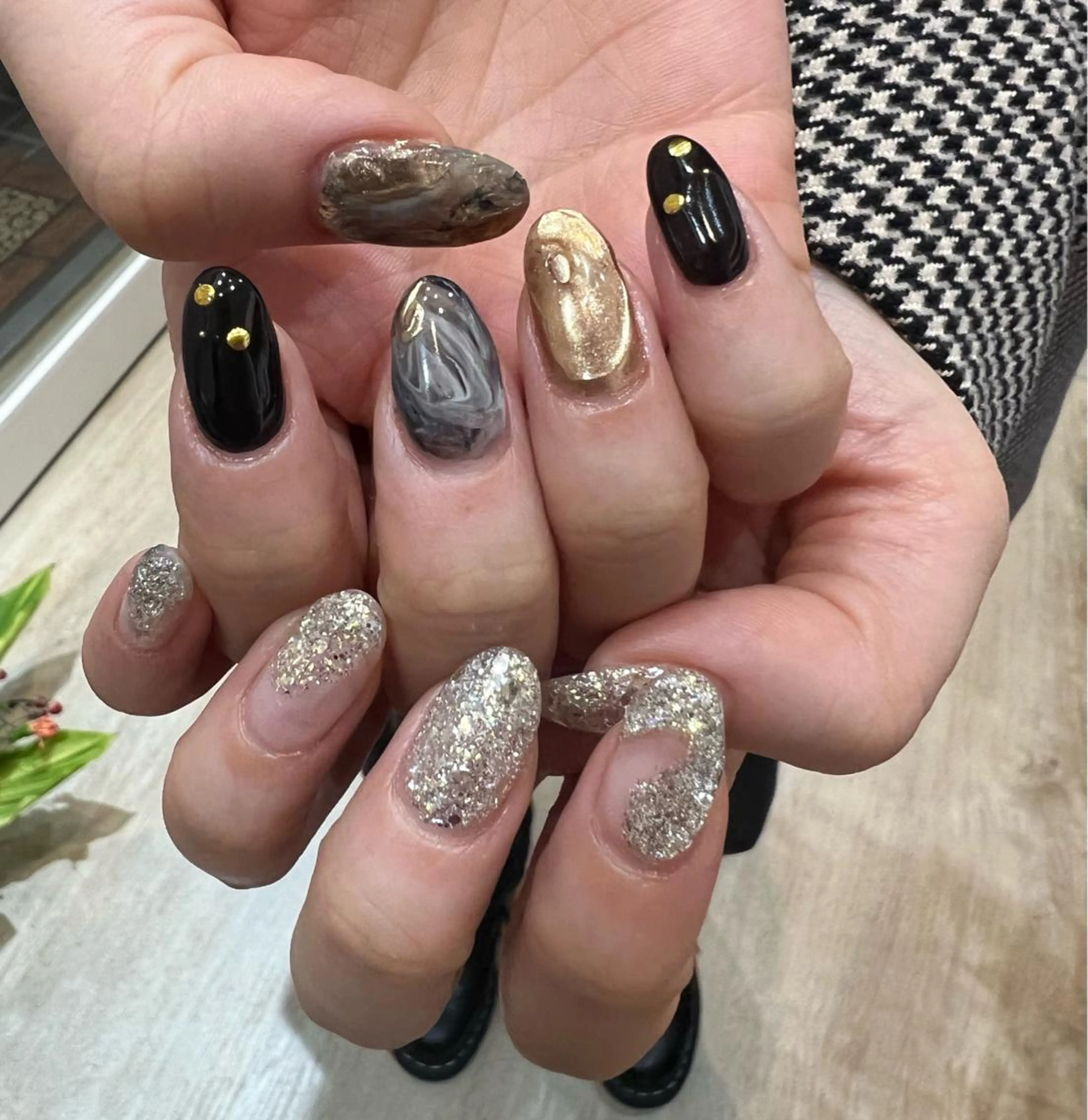 ヘアアレンジ ネイル キラキラネイル ヘアメイクネイリスト 💄💅hidemiのヘアスタイル