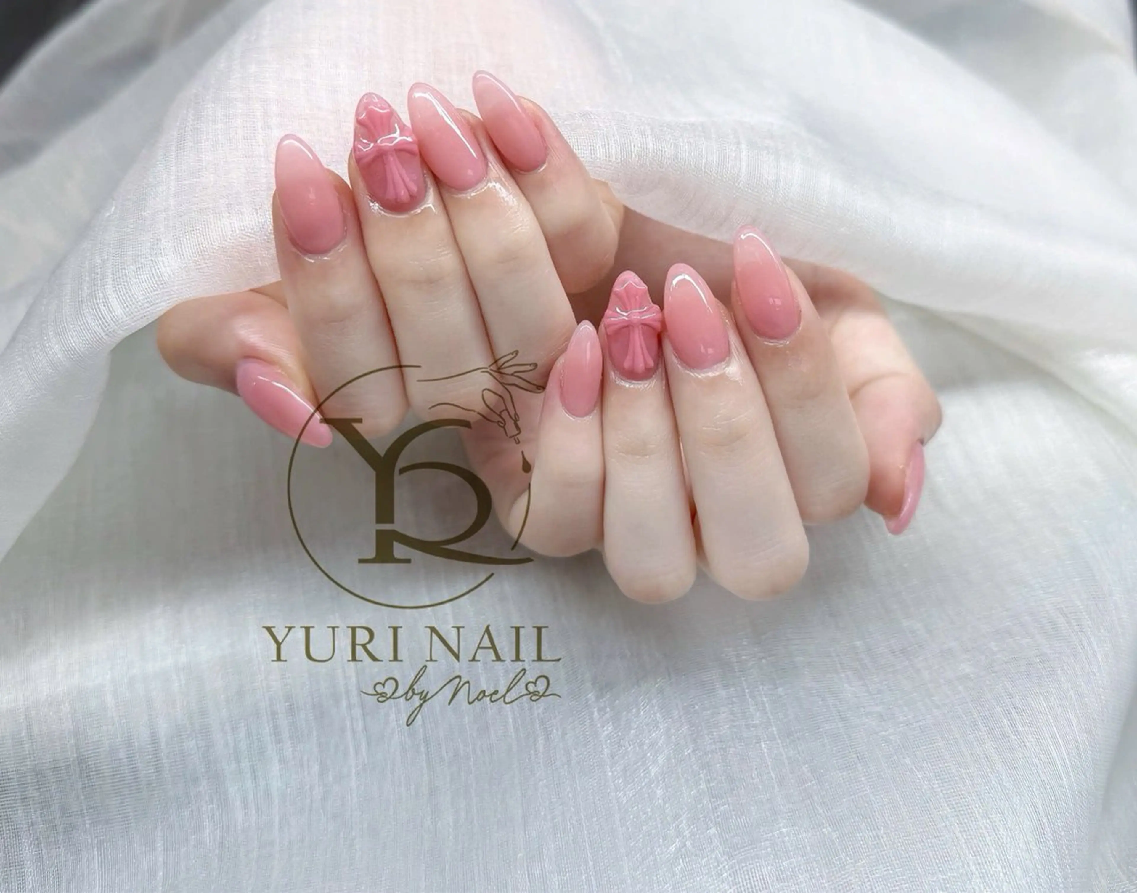 ネイル ハンドネイル フットネイル ハンドケア YURI Nail NARITAのネイルデザイン