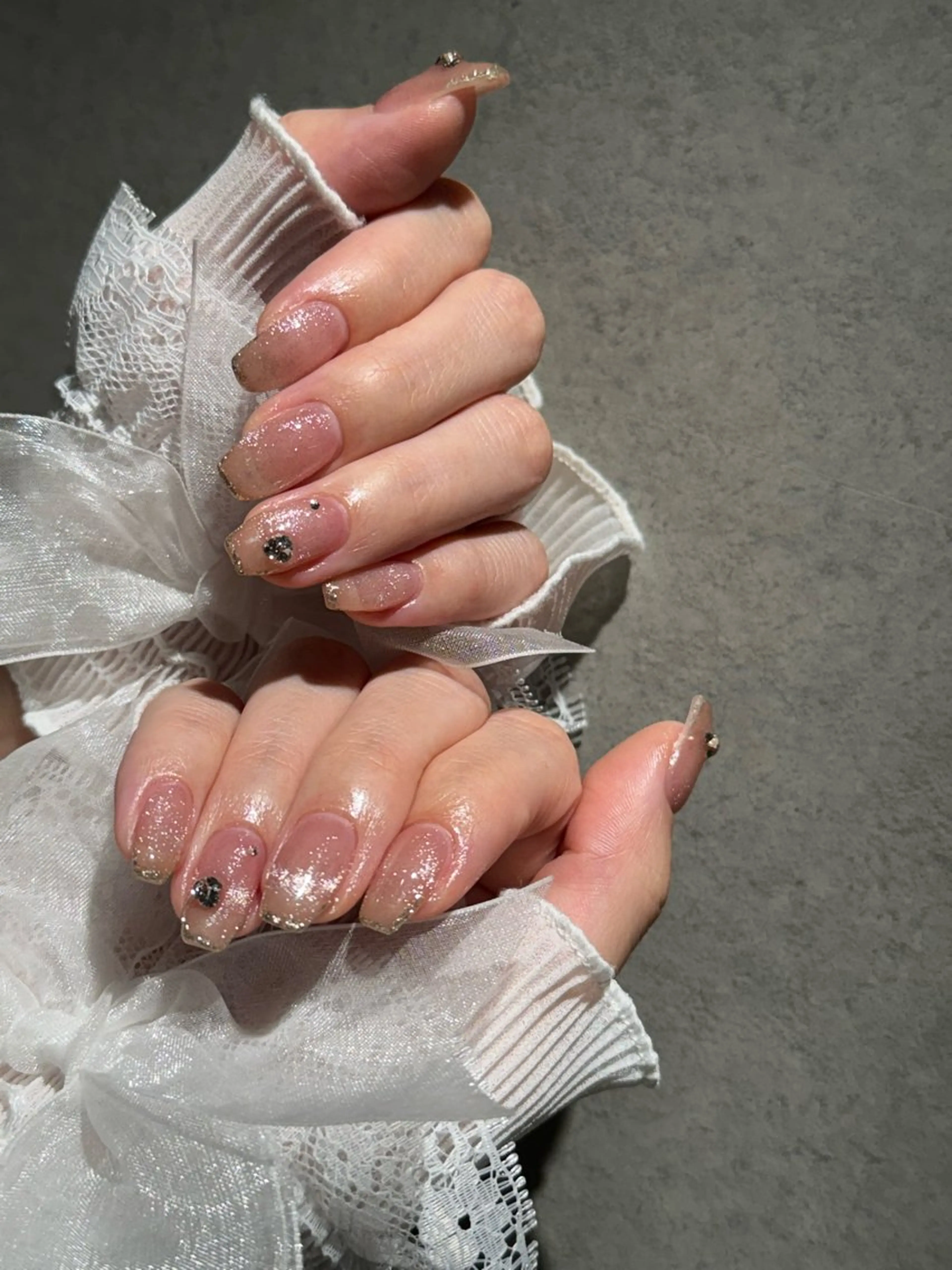 ネイル I-nailロング /ワンホン/キラキラのネイルデザイン