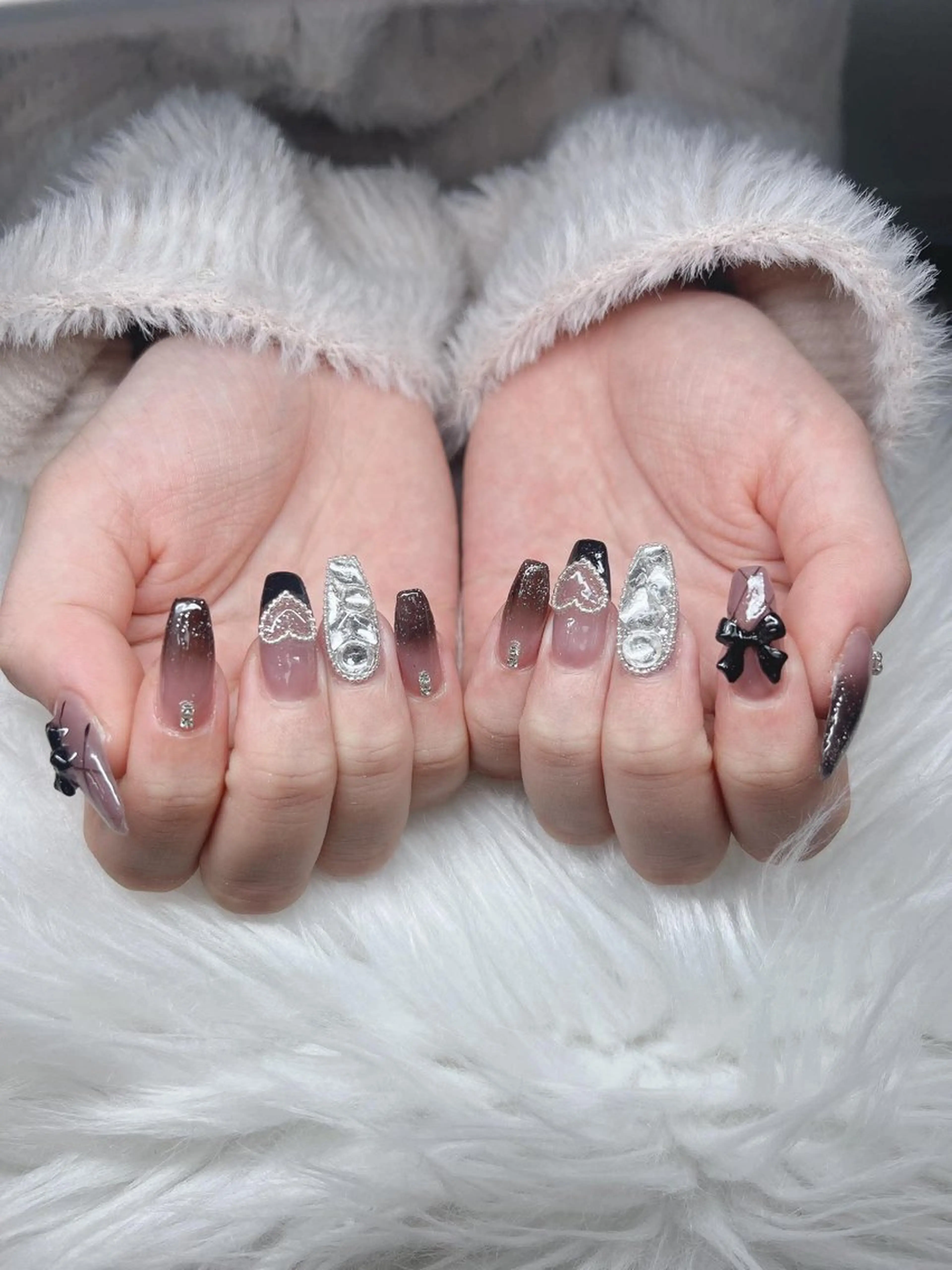 ネイル 長さ出し グラデーション 卒業式 キラキラネイル マグネットネイル ハンドネイル Lee Nailsのネイルデザイン