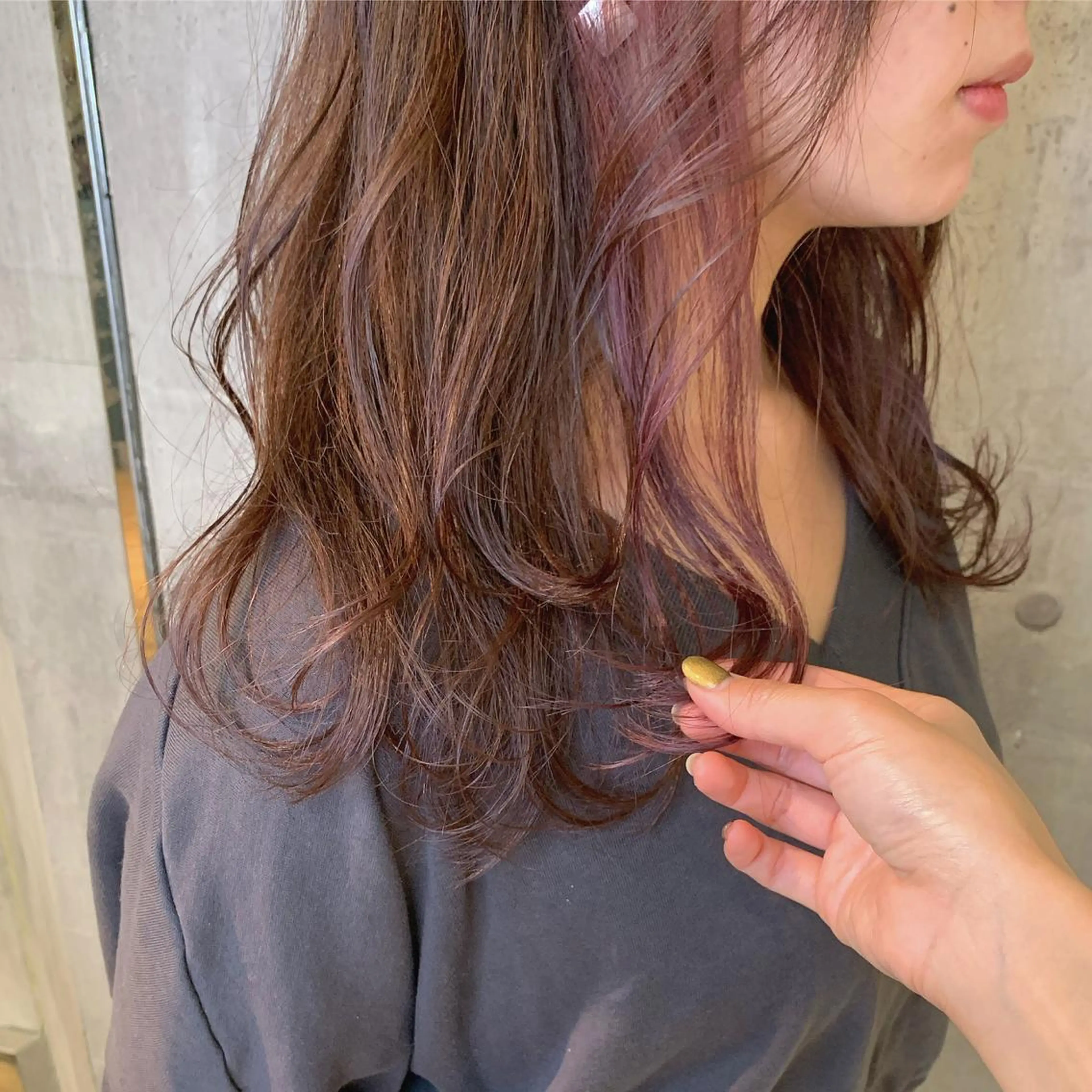 セミロング カラー インナーカラー ラベンダーカラー ラベンダーピンク ピンクカラー ﾊｲﾄｰﾝ/ｼｮｰﾄ 村上淳乃🐥のヘアスタイル