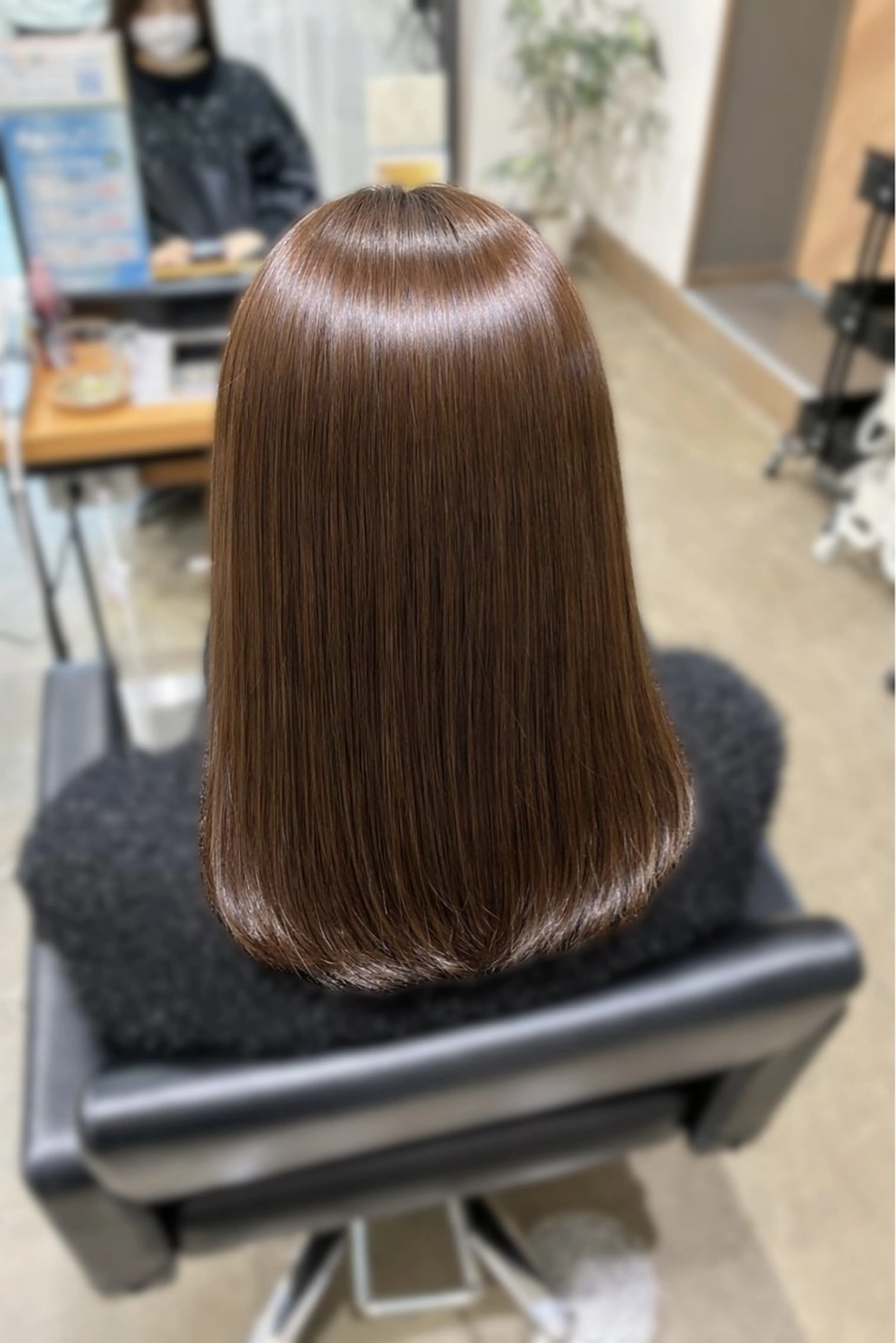 セミロング カラー ブラウンカラー 中谷 美月のヘアスタイル