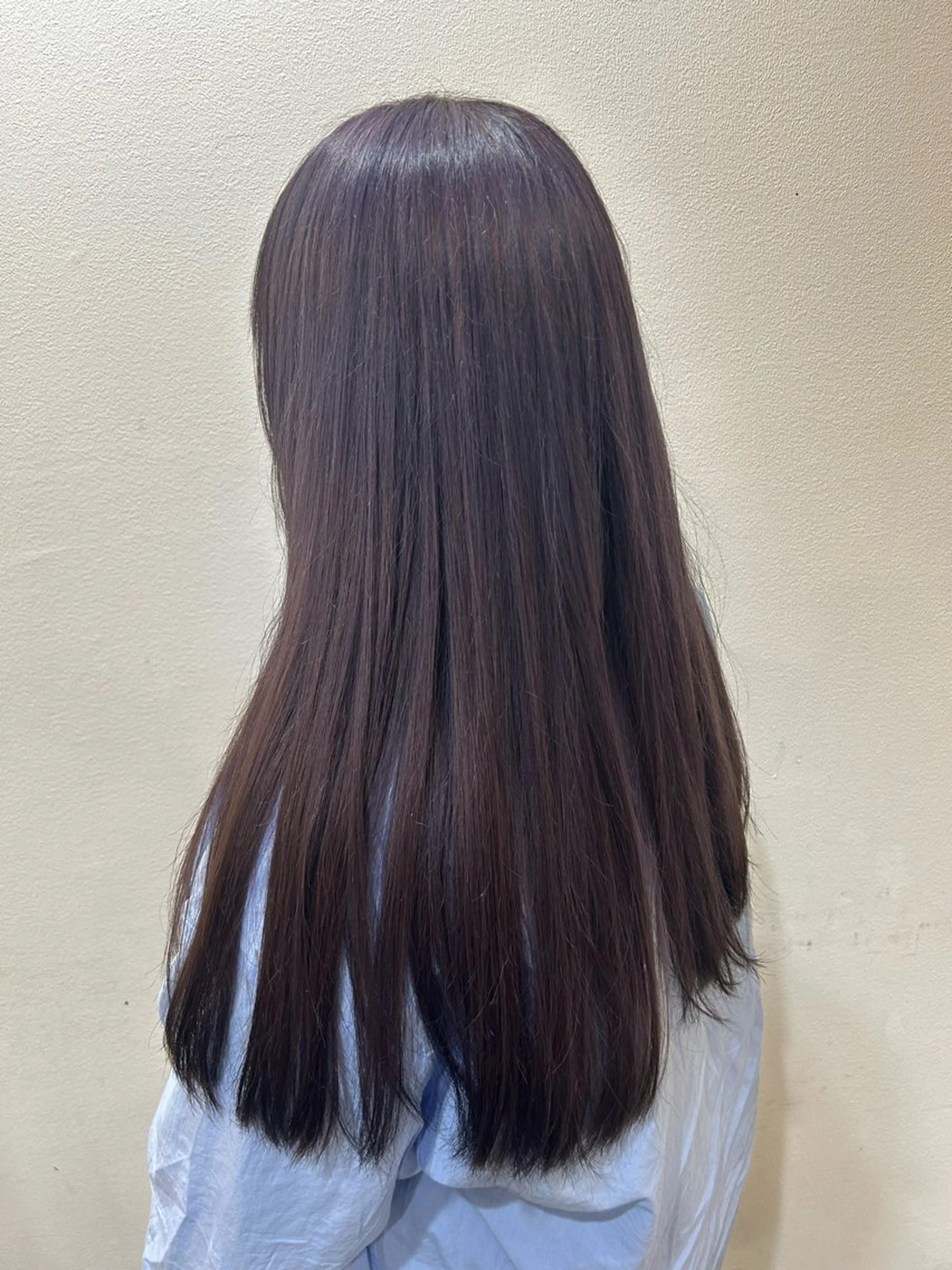 ロング カラー 上田 愛來のヘアスタイル