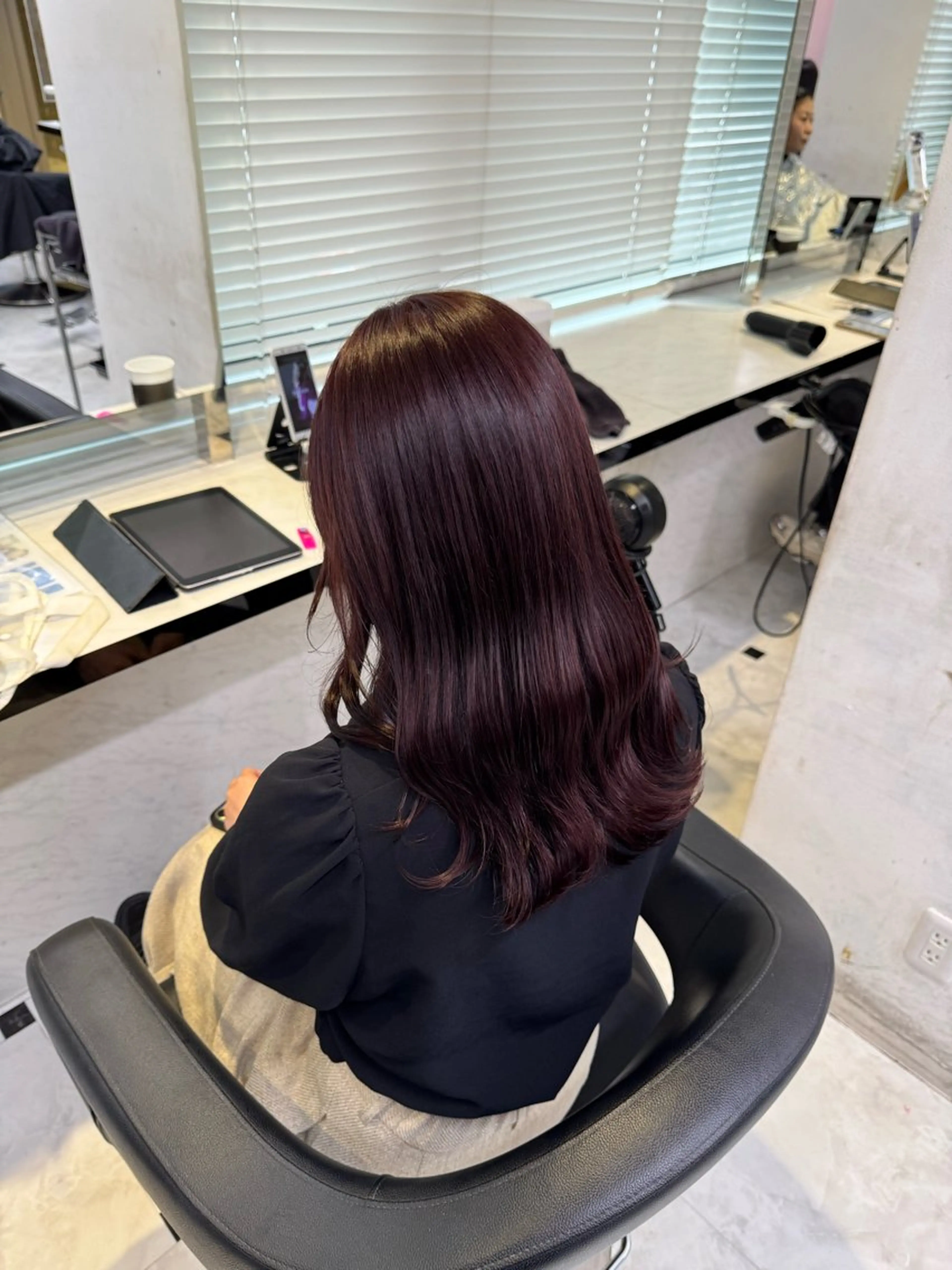 セミロング カラー ヘアアレンジ ヘアカラー トリートメント ヘッドスパ ヘアセット 🥀レイヤー×ハイト ーントレンドヘア🥀のヘアスタイル