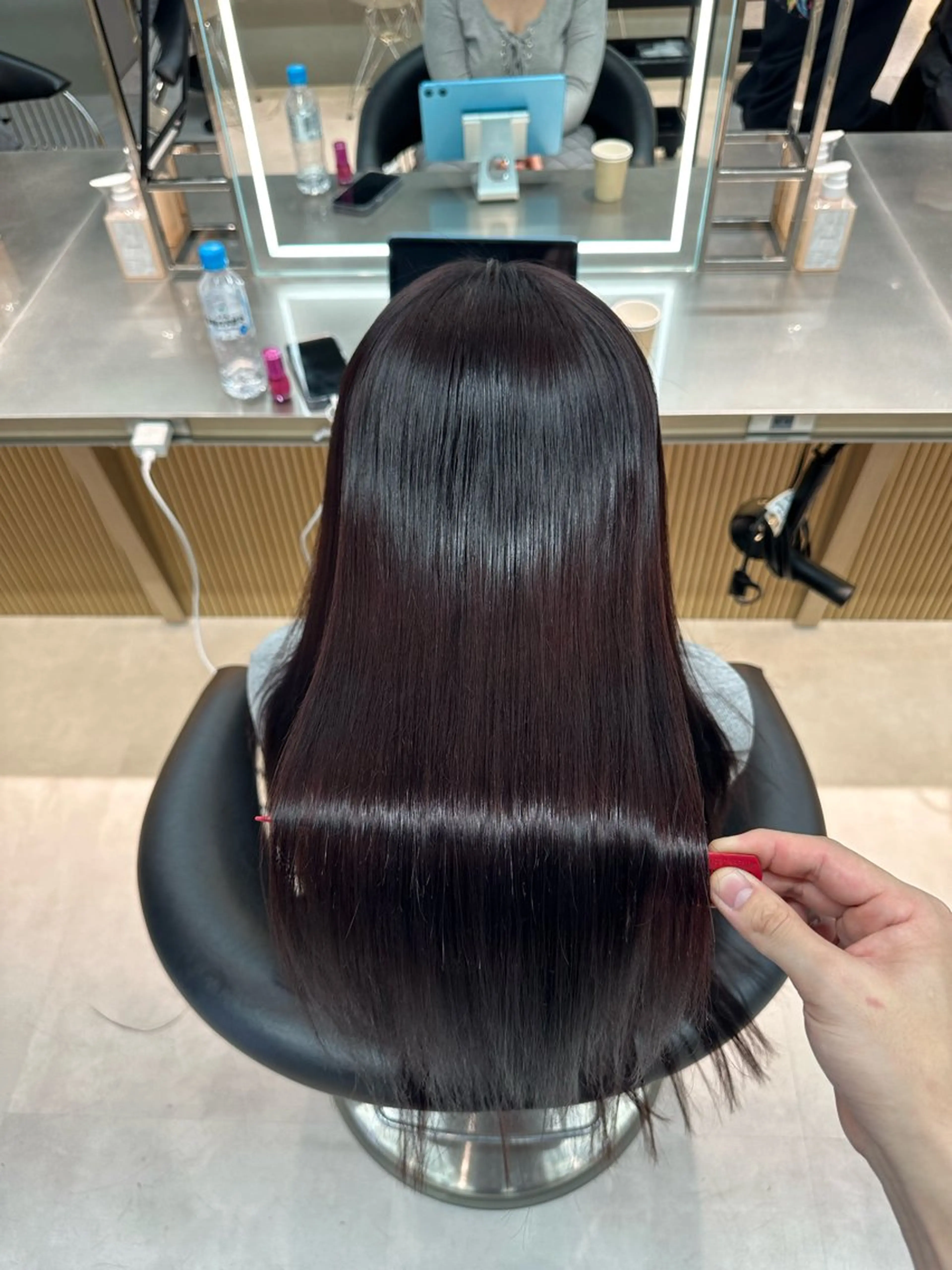 ロング カット ヘアカラー 縮毛矯正 トリートメント ✨髪質改善特化✨副 店長椎葉信乃介のヘアスタイル