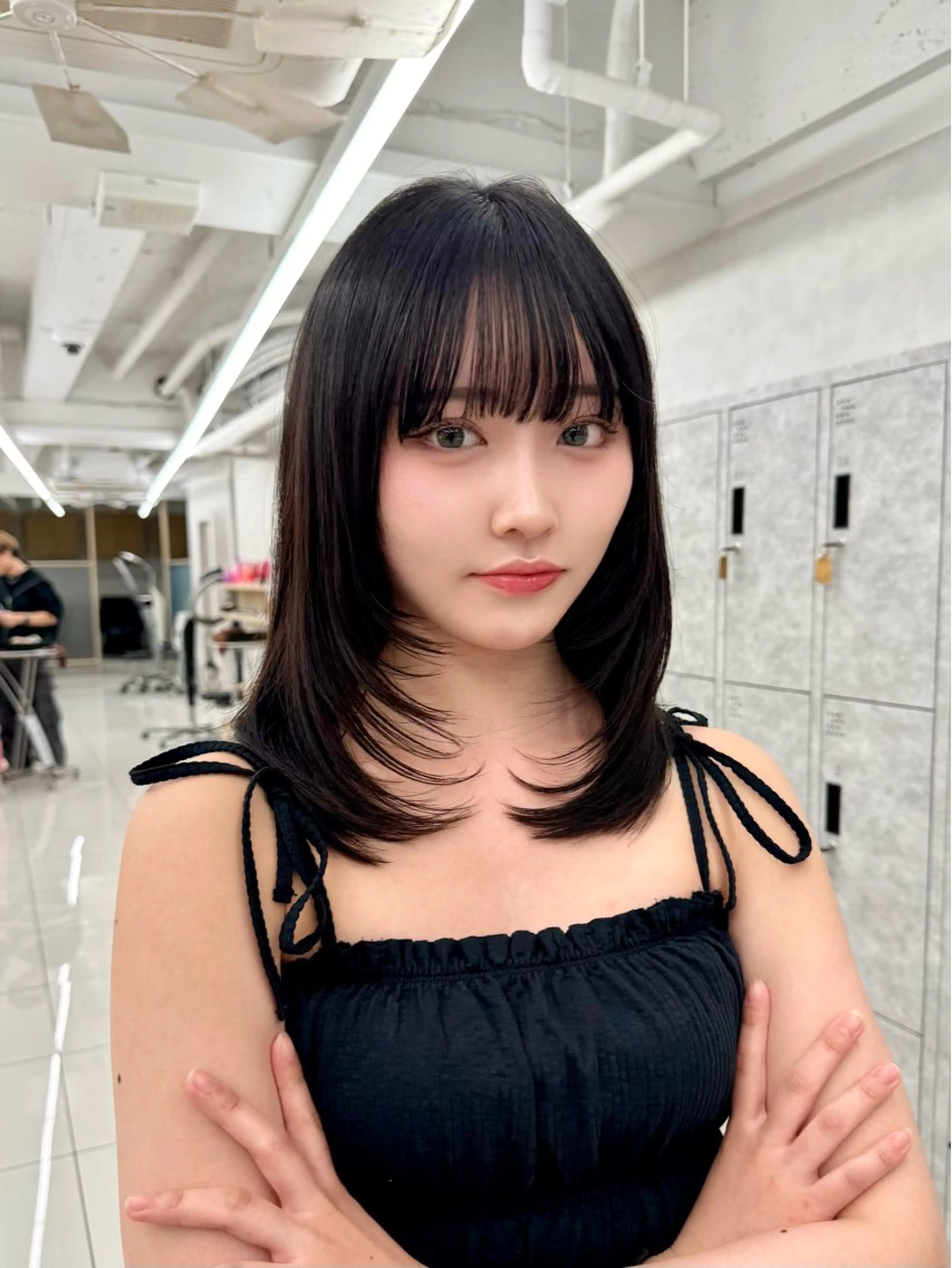 セミロング 三鷹で1番ショート ボブをカットする新谷のヘアスタイル