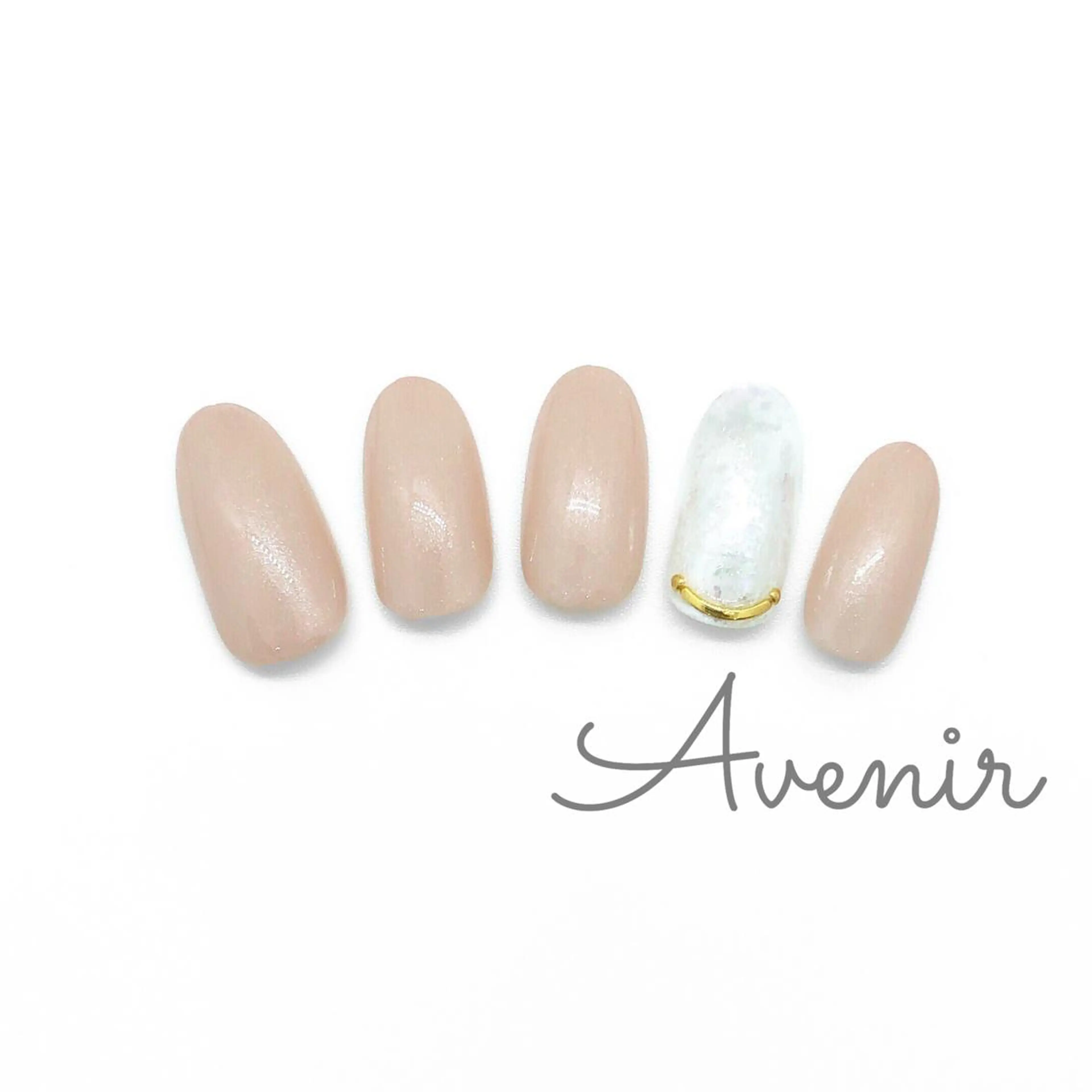 ネイル Avenir 表参道 nail＆eye予約のネイルデザイン