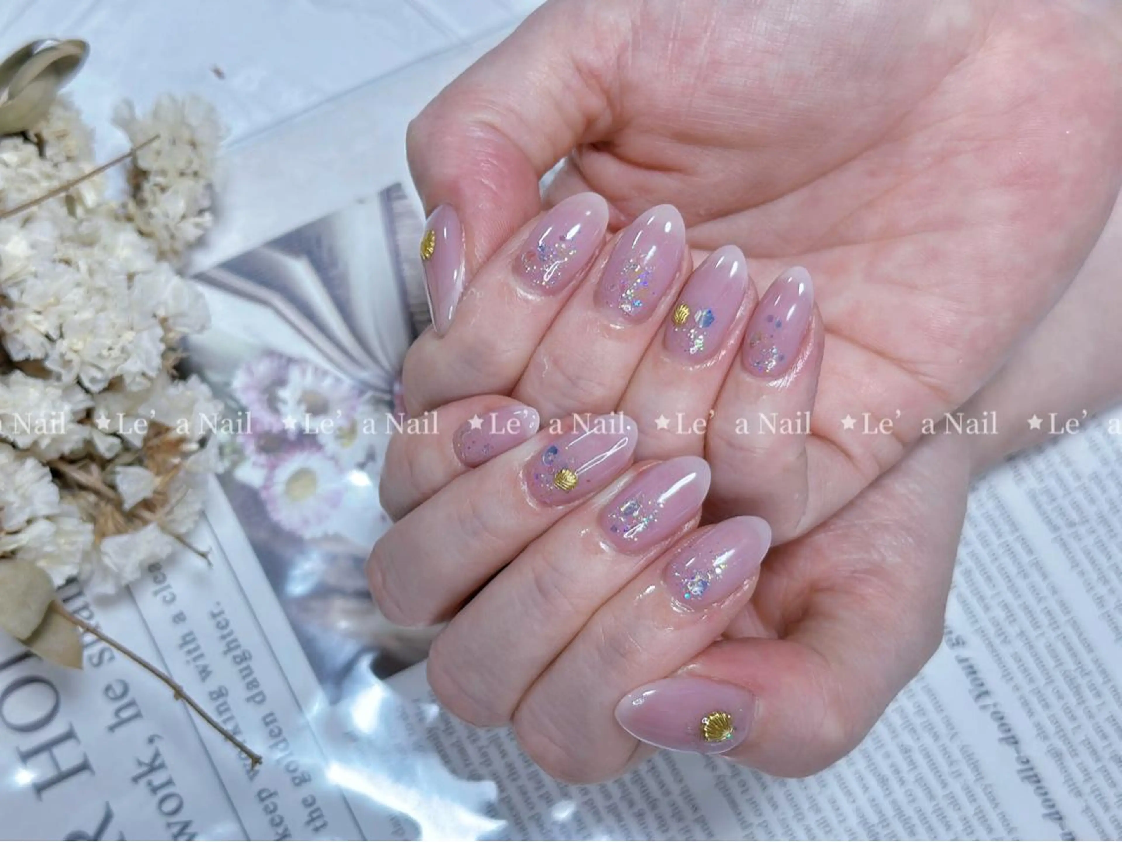 ミディアム カラー ネイル Le’a NailSalonのネイルデザイン