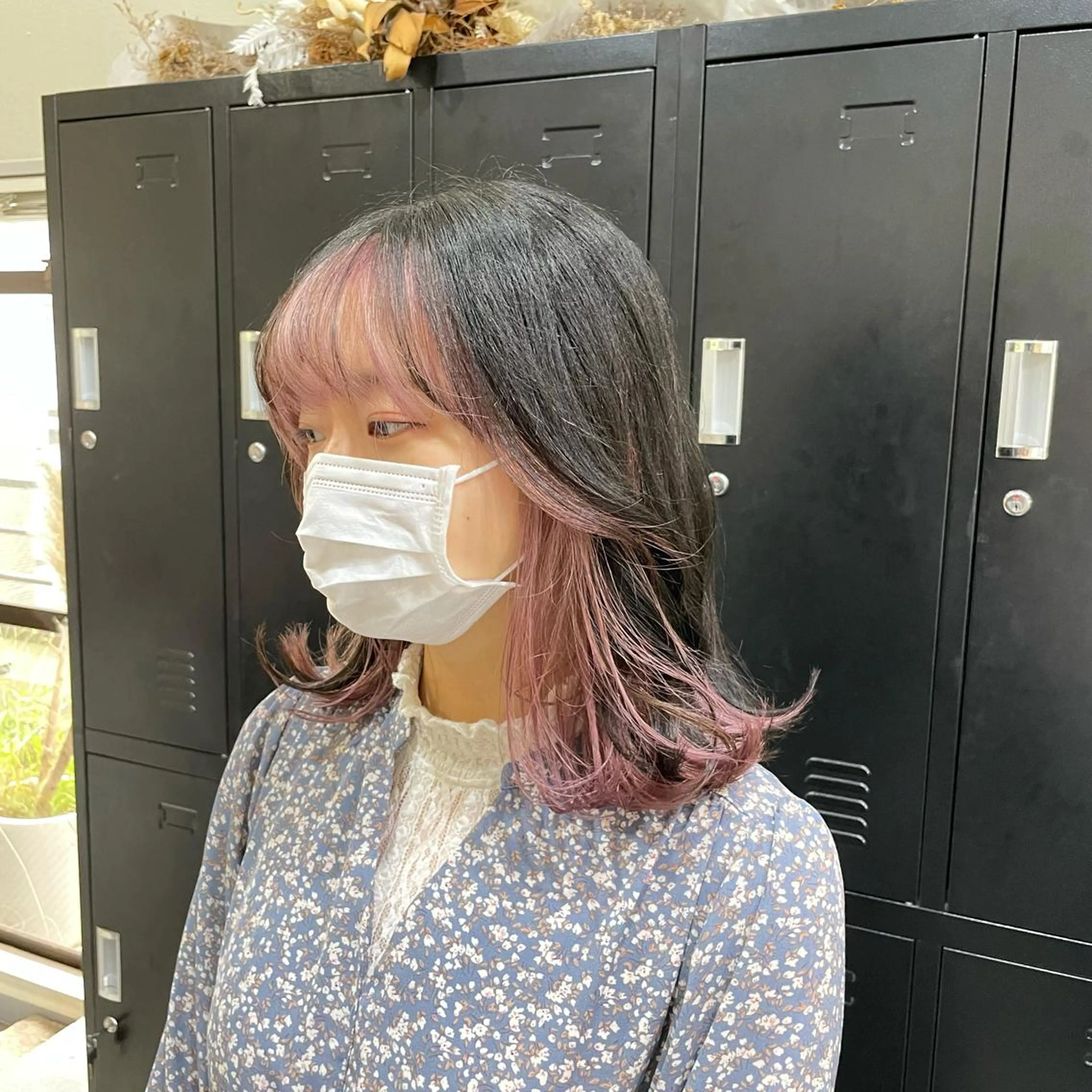 ショート カラー パーマ ヘアアレンジ メンズ キッズ ネイル マツエク・マツパ メンズバレイヤージュ メンズブリーチ メンズハイライト メンズインナーカラー メンズ韓国風 切りっぱなしヘアボブ ミディアムヘアRYOのヘアスタイル