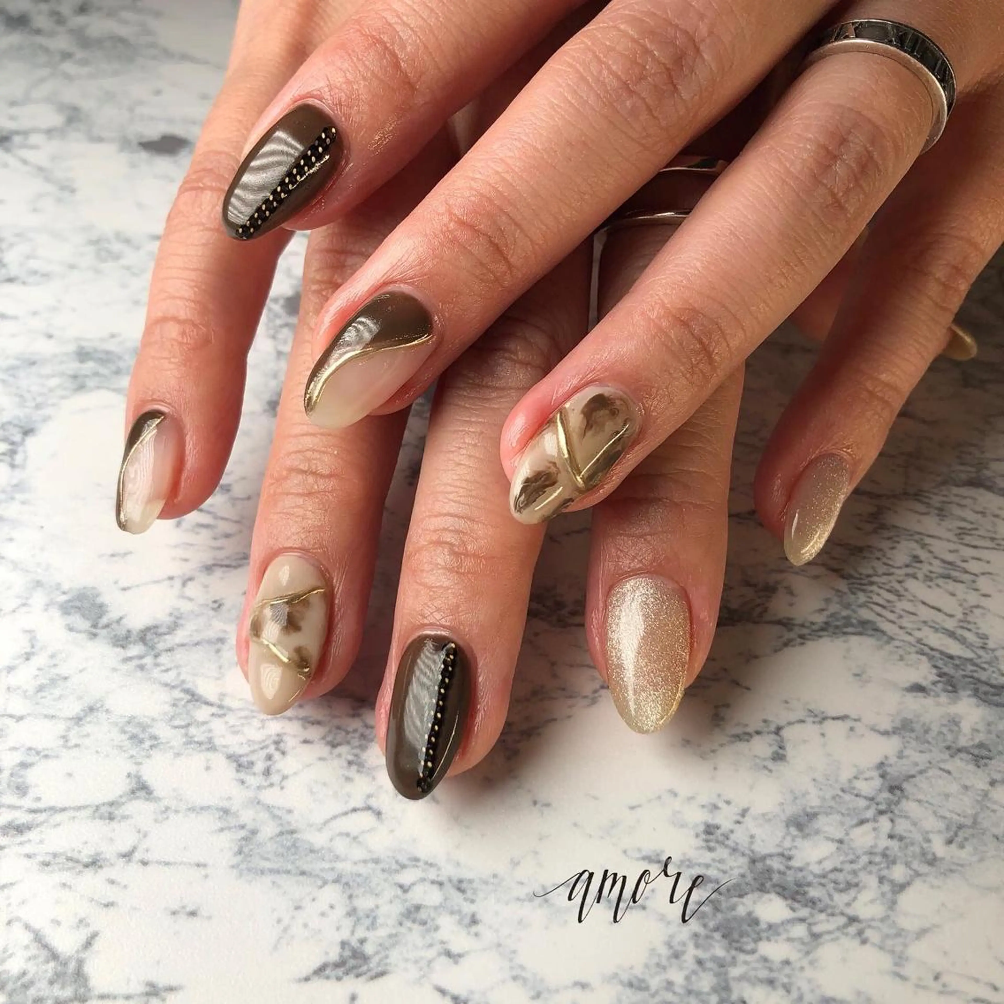 ネイル ジェルネイル 氷ネイル・うるうるネイル マグネットネイル ミラーネイル ニュアンスネイル You kyehwaのネイルデザイン