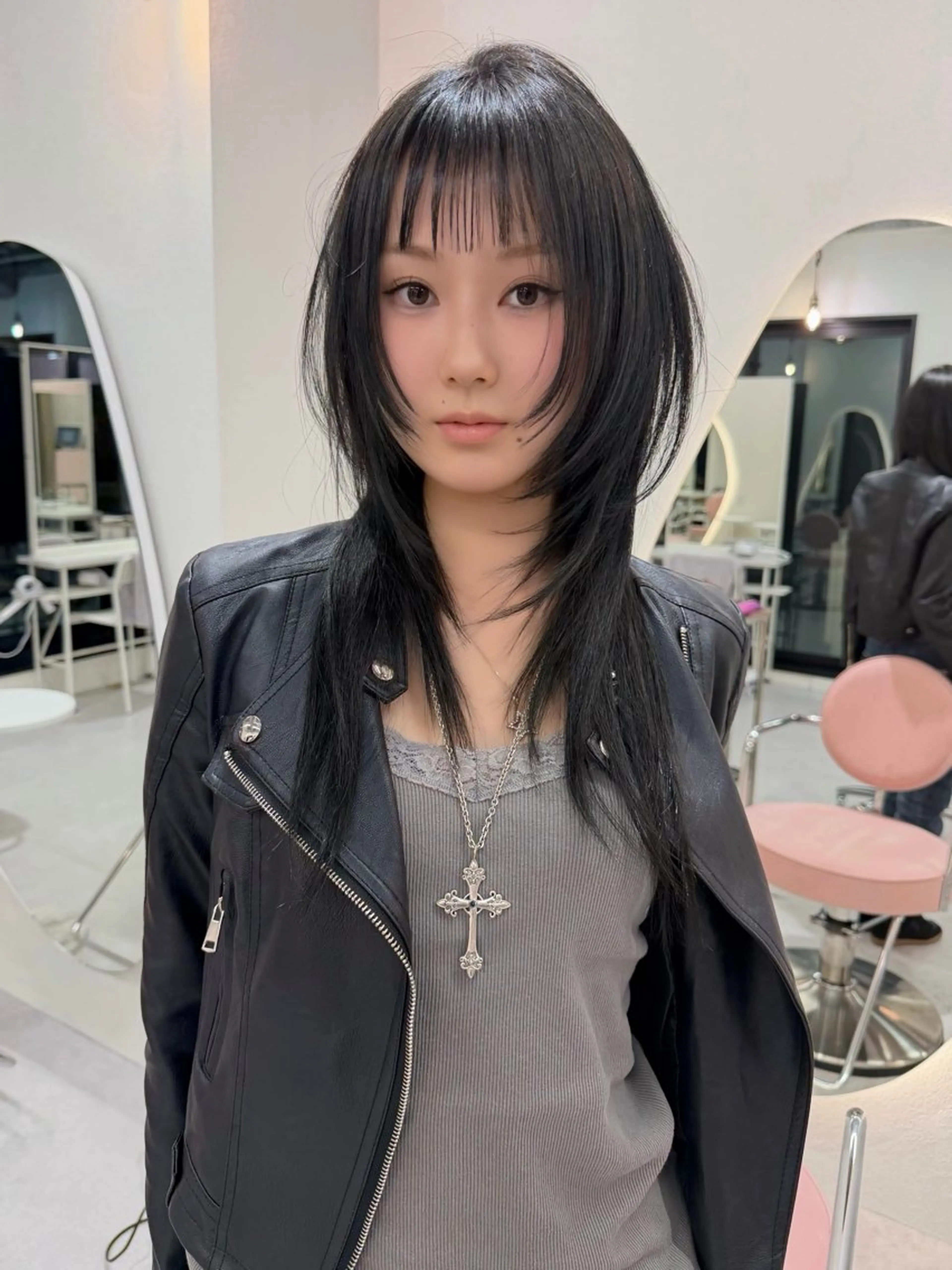 ロング カット ヘアカラー トリートメント RiA/レイヤーカッ ト/ハッシュカットのヘアスタイル