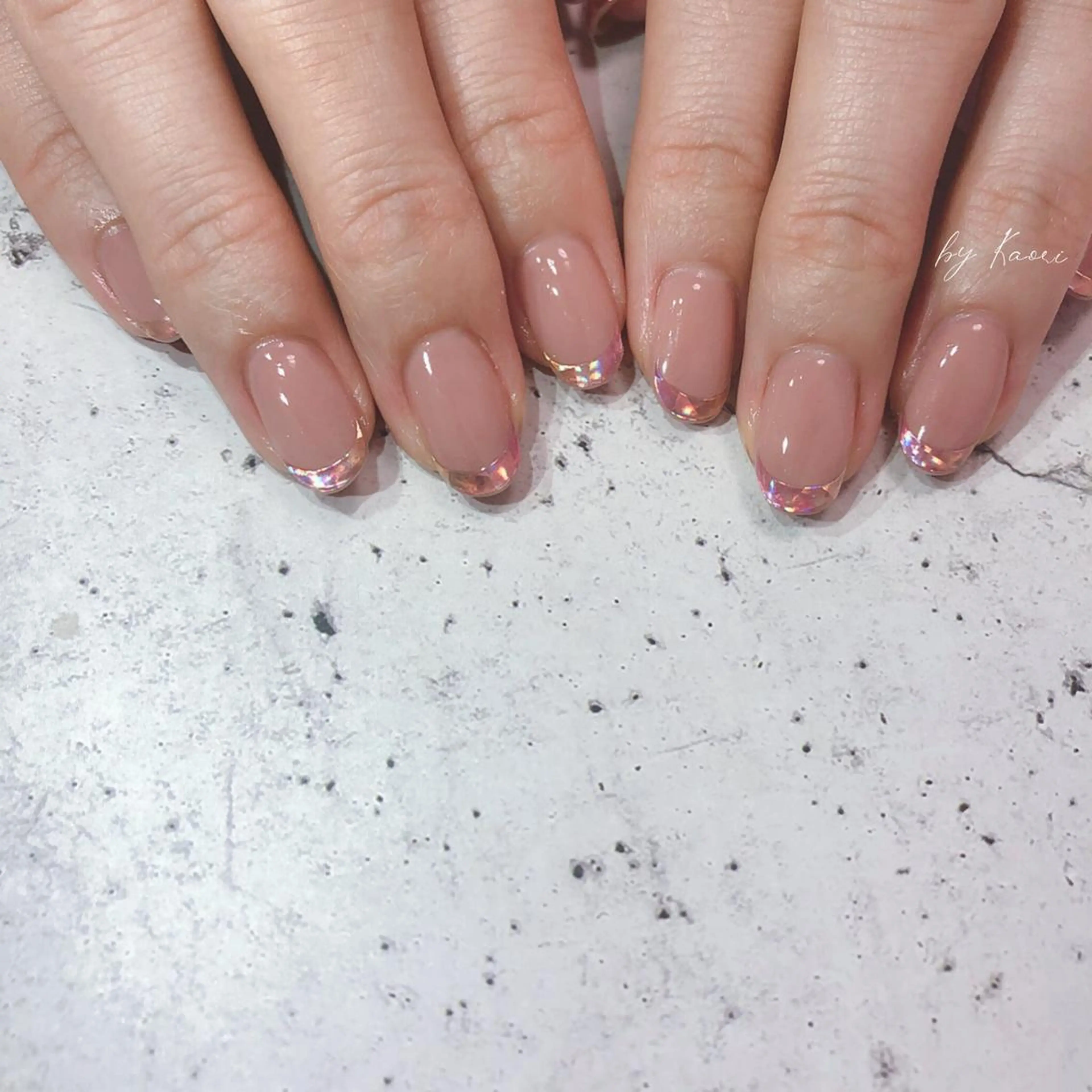ネイル オーロラネイル ブラウン カジュアル フットネイル フレンチネイル ハンドネイル _Defi_ by Kaoriのネイルデザイン