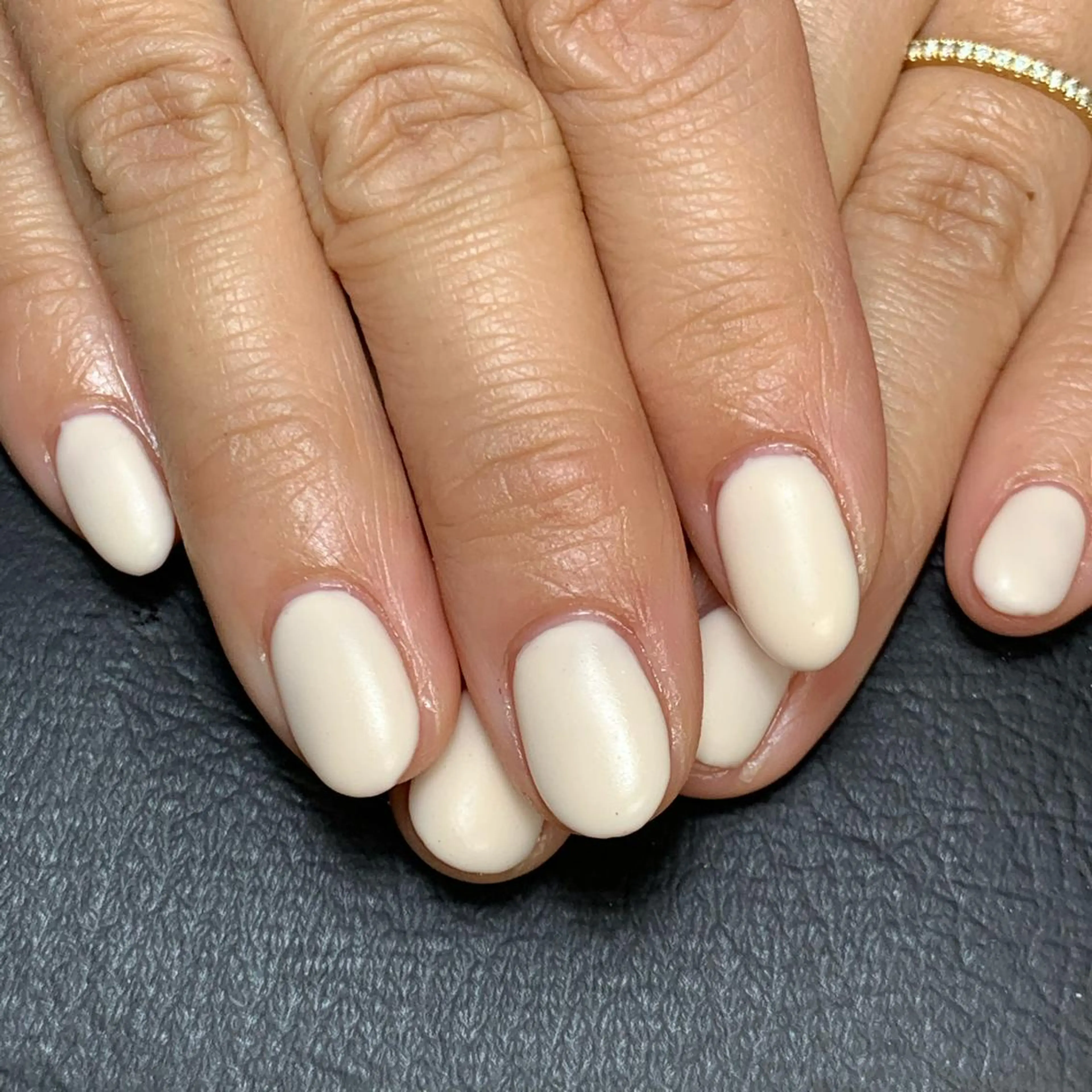 ネイル es nailのネイルデザイン