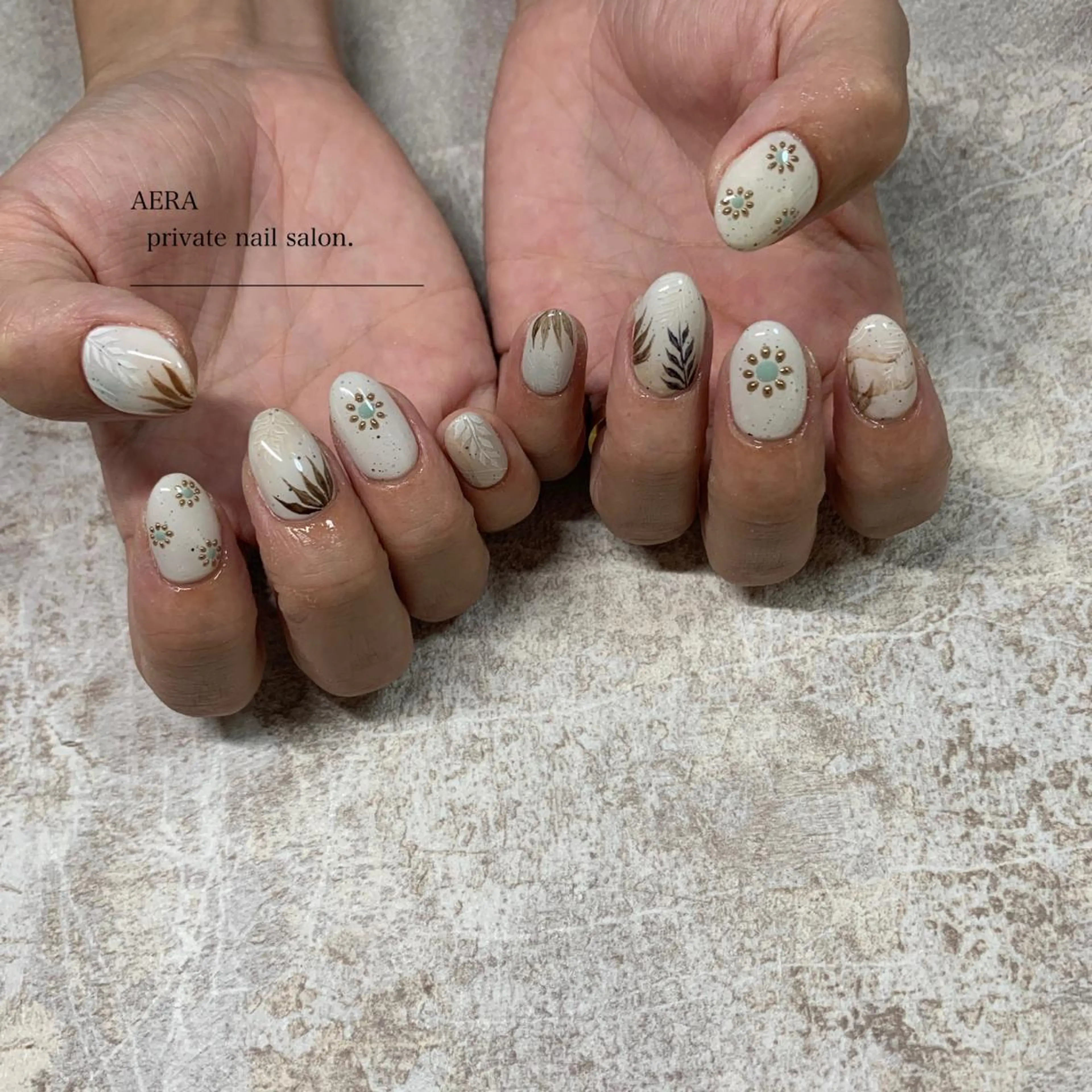 ネイル AERA nail shino🐱⸝꙳のネイルデザイン