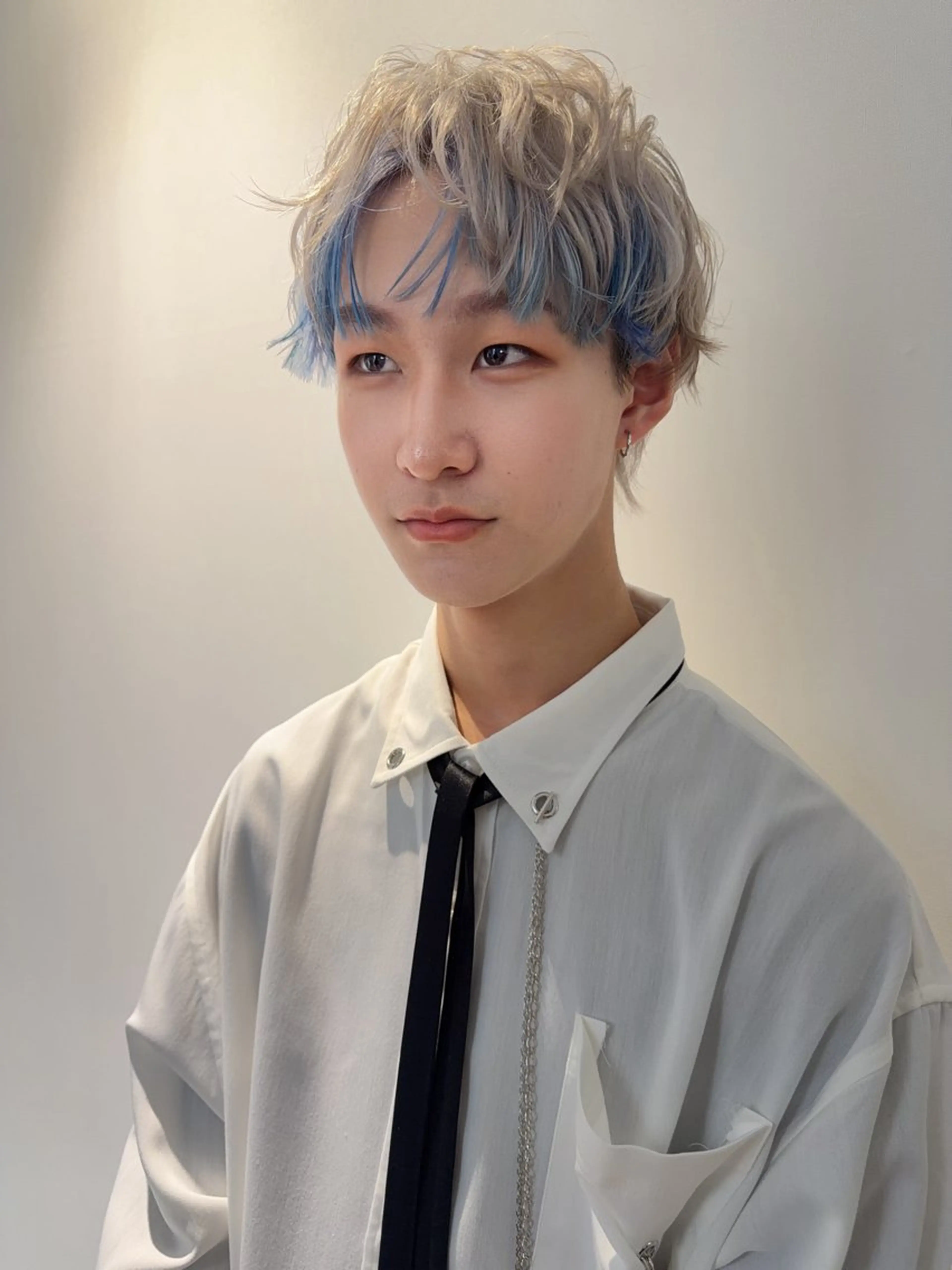 ショート カラー 小平 琳のヘアスタイル