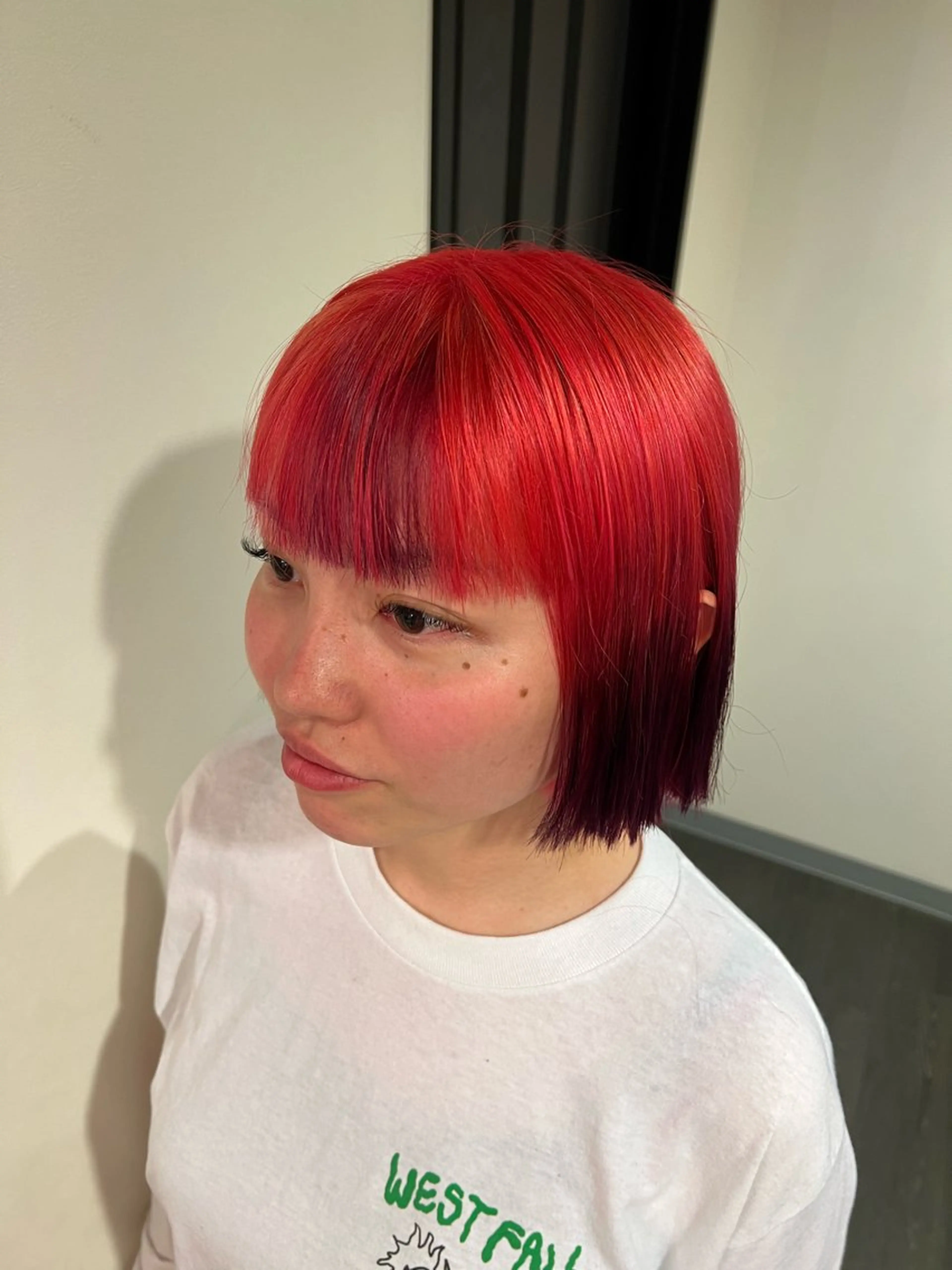 ミディアム カラー ブリーチ 西川 来夏のヘアスタイル