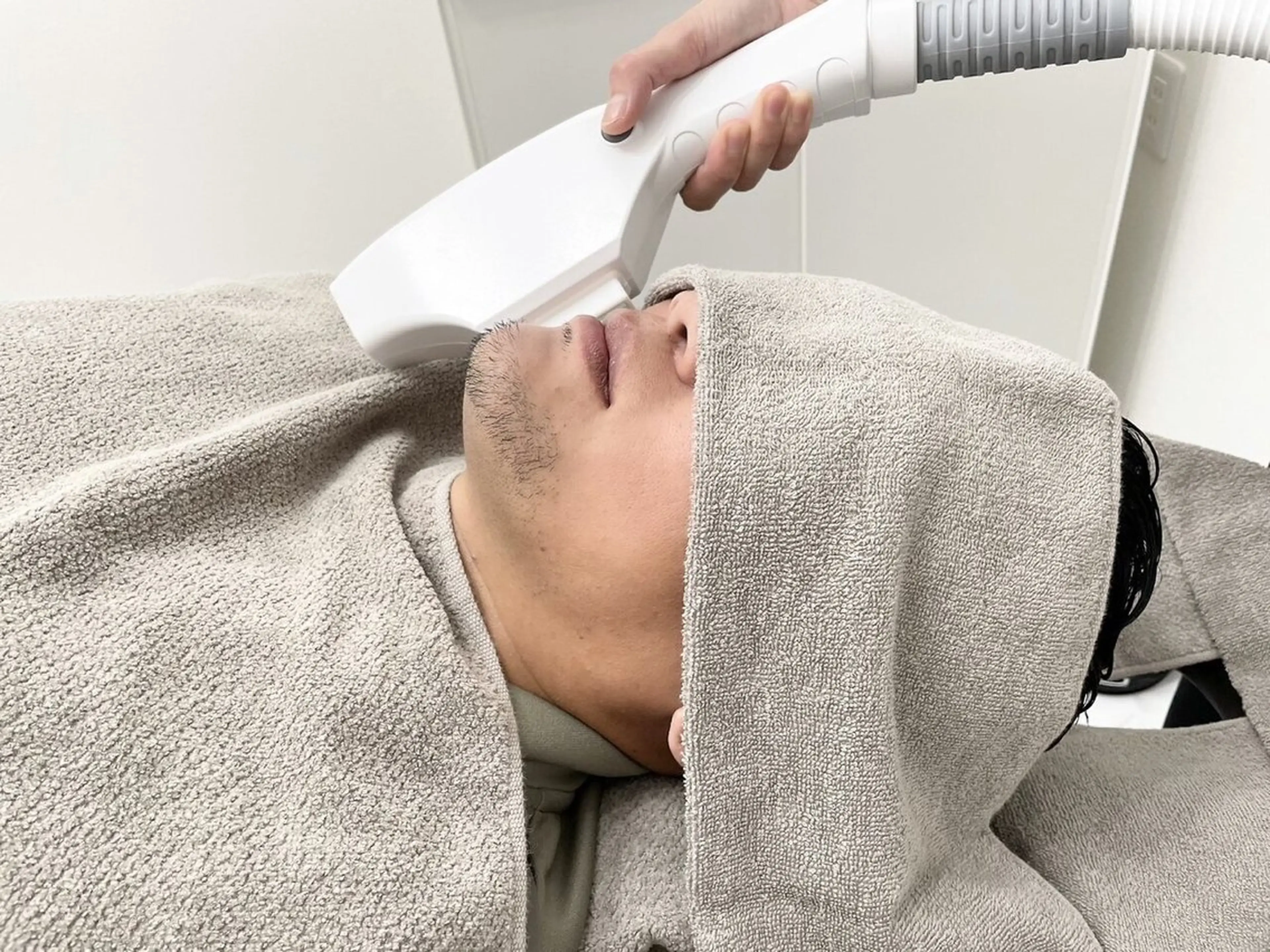 【メンズ人気No.1👑】ヒゲ脱毛の写真