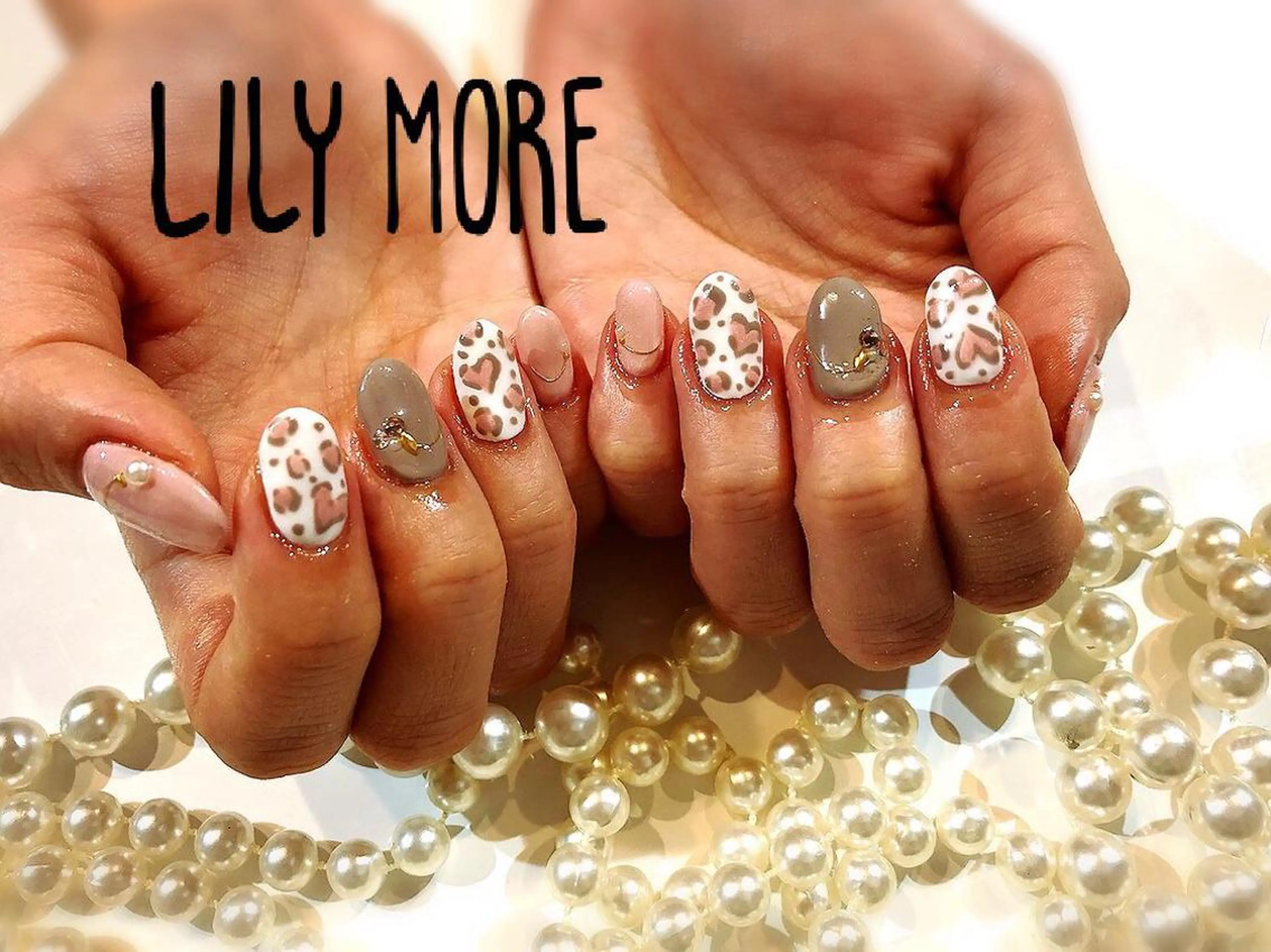 ネイル アニマル柄 ハート Lily closetのネイルデザイン