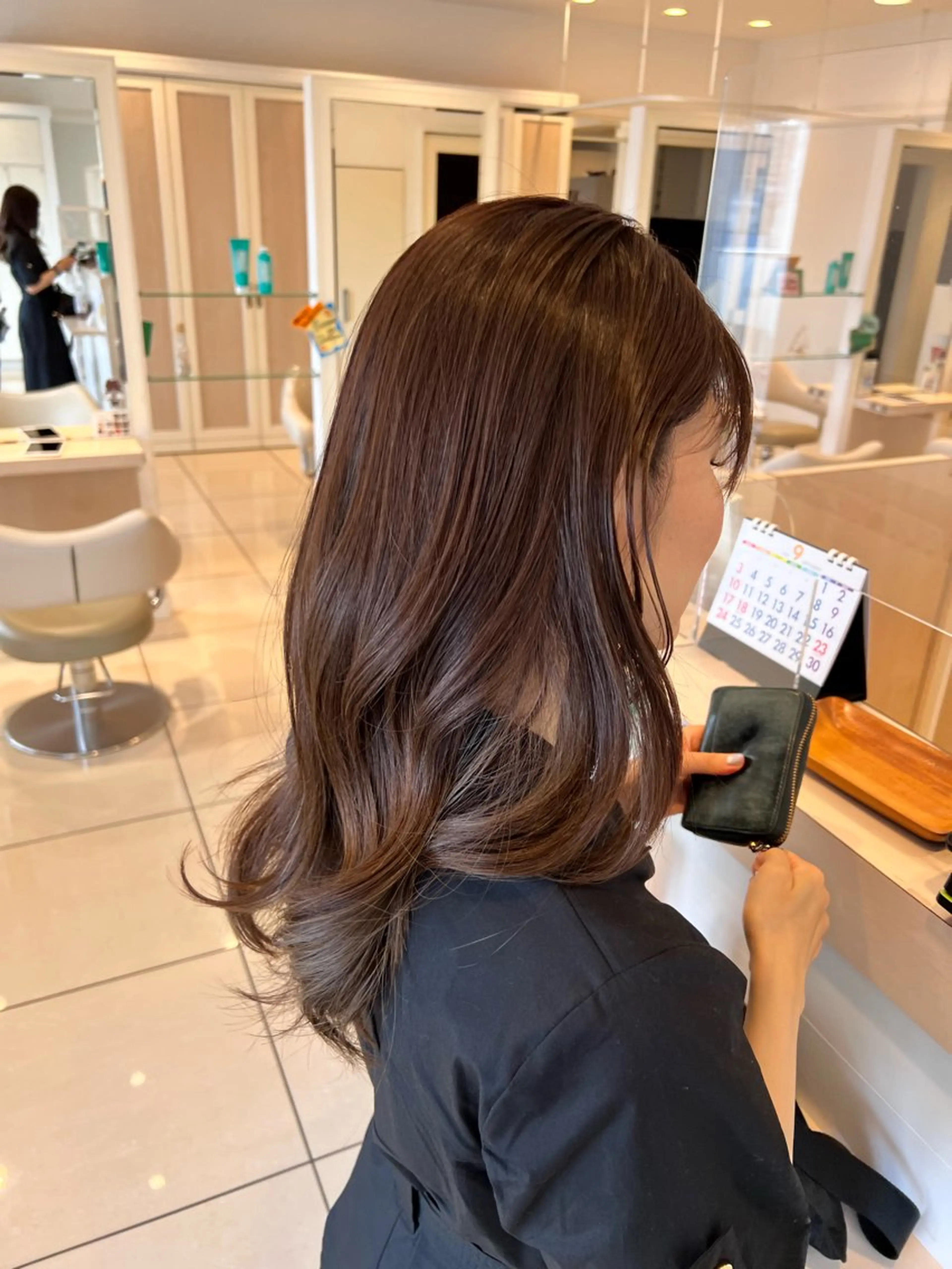 ロング カット ヘアカラー トリートメント 金子 直樹のヘアスタイル