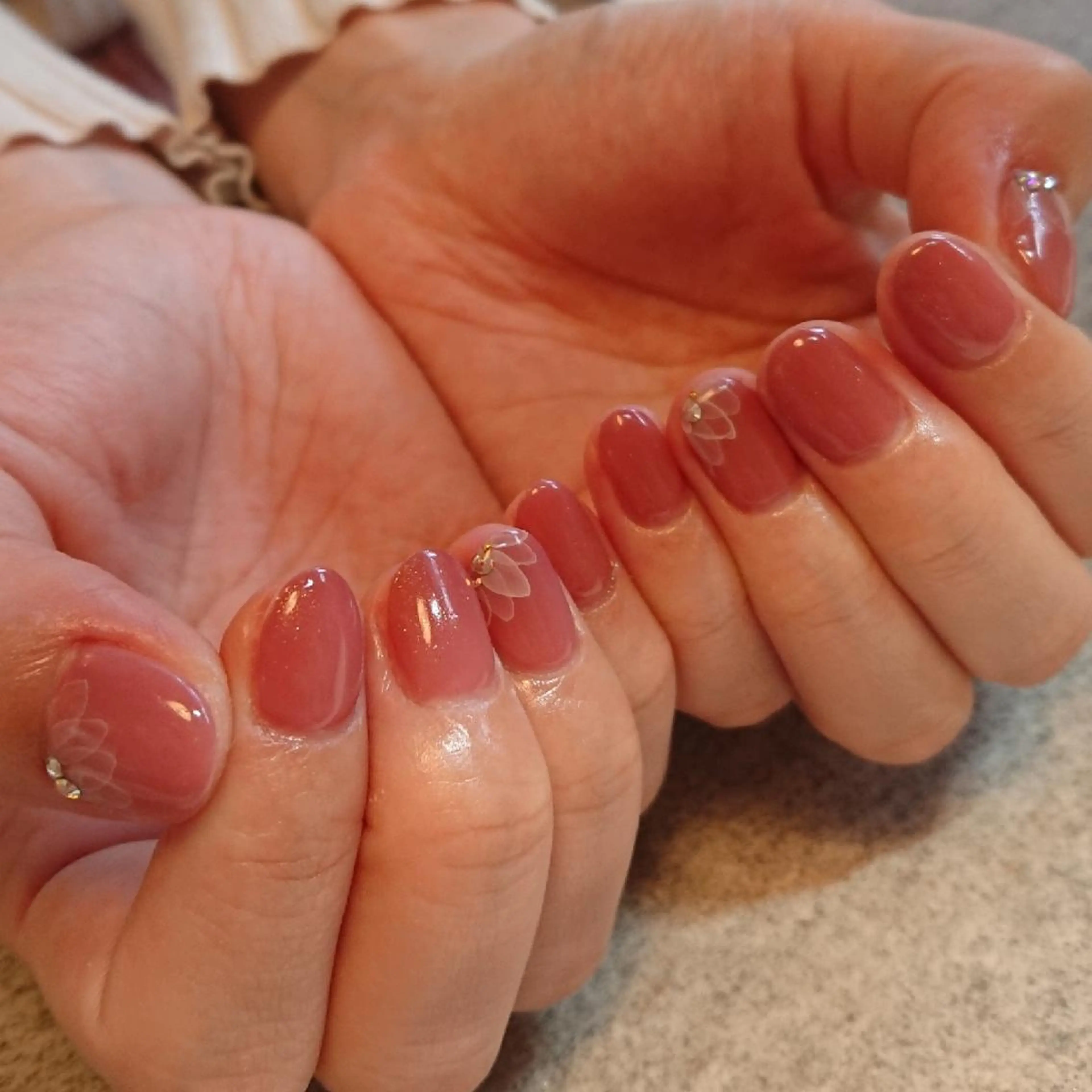 ネイル ジェヌインネイル 河内のネイルデザイン