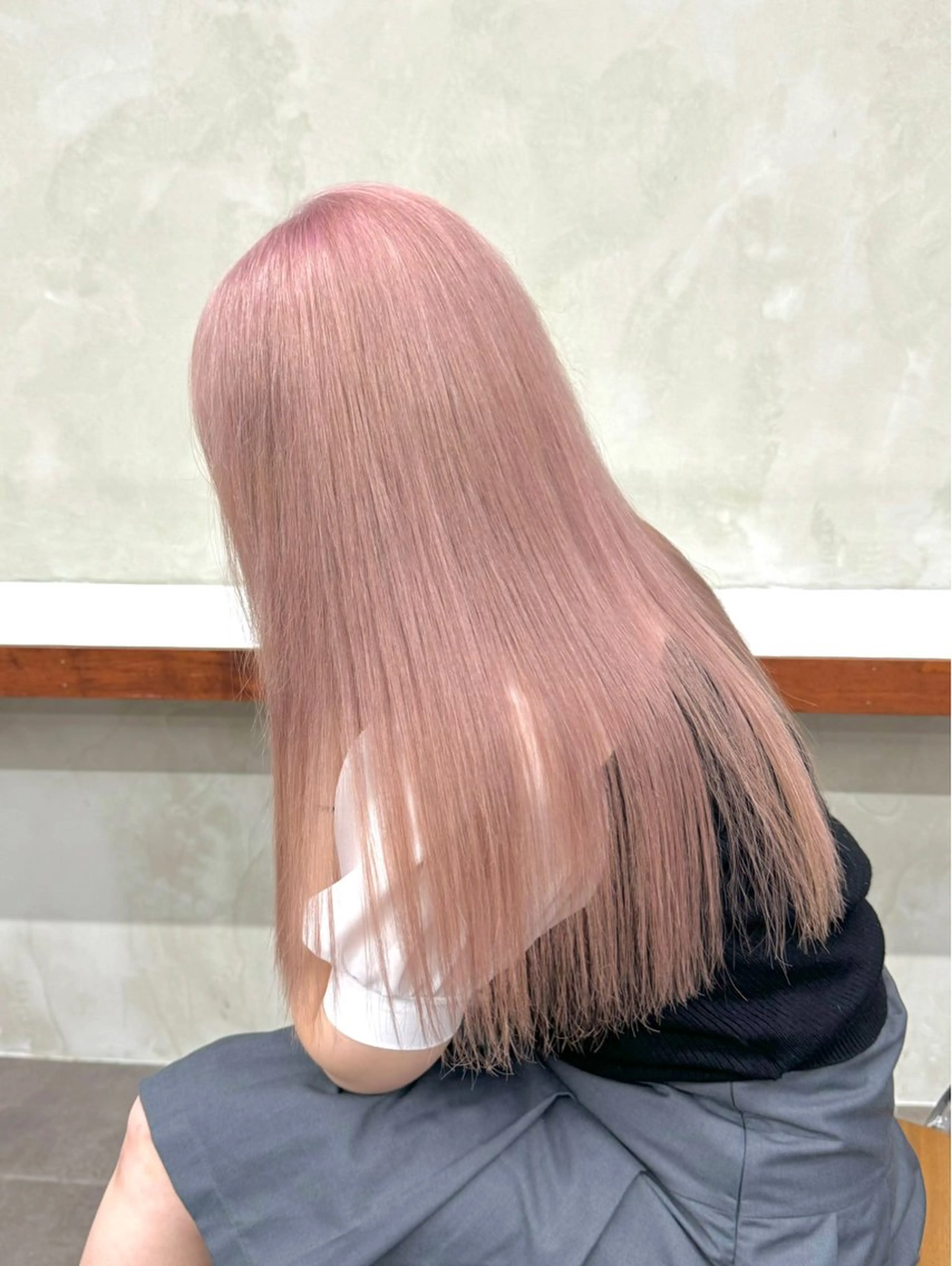 ロング カラー アッシュ ベージュカラー ブリーチ ケアブリーチ ダブルカラー カット ヘアカラー トリートメント ブリーチ　ハイトーン 特化🌈フジタハルキのヘアスタイル