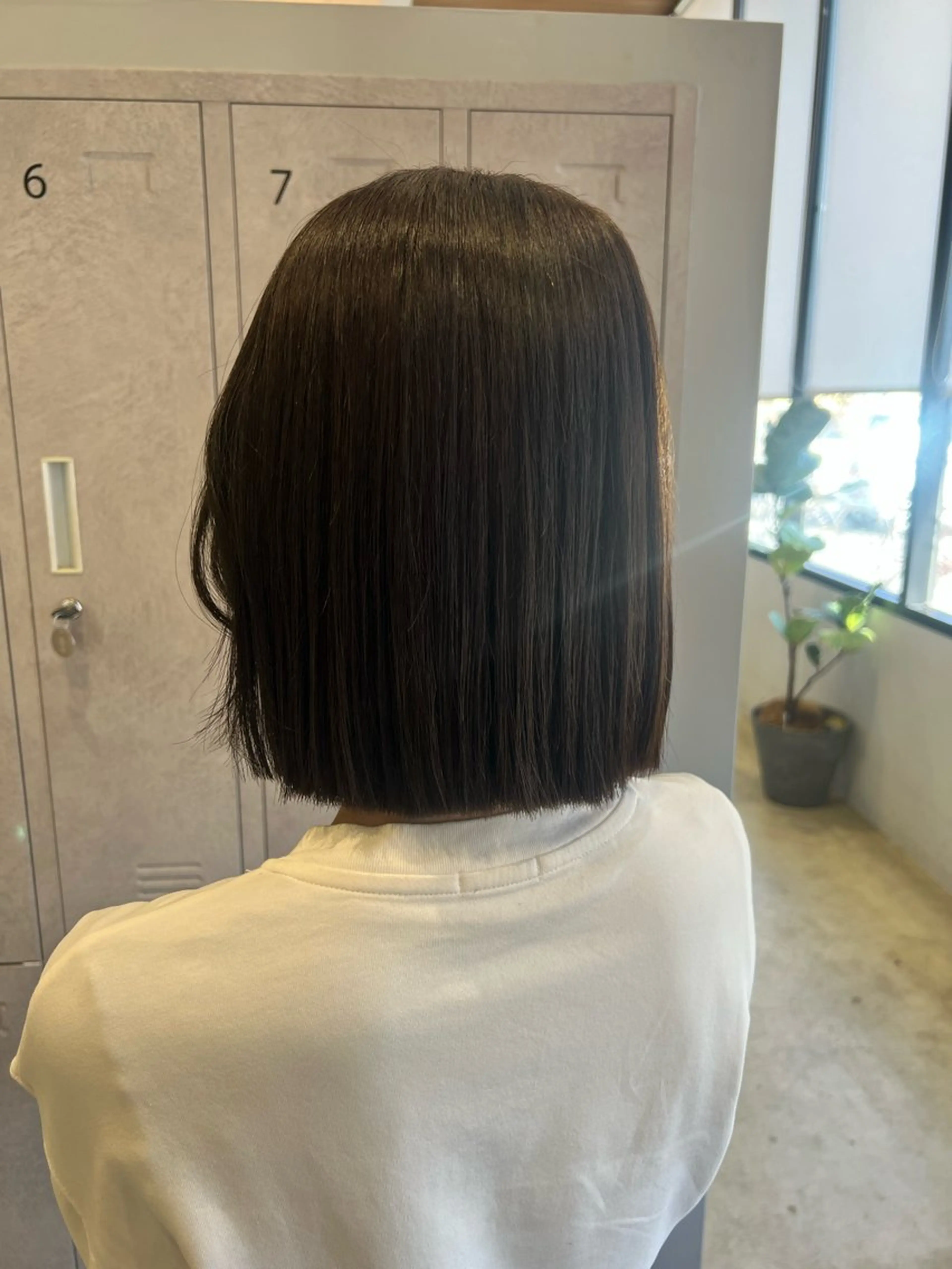 ショート 縮毛矯正 小池 夏美のヘアスタイル