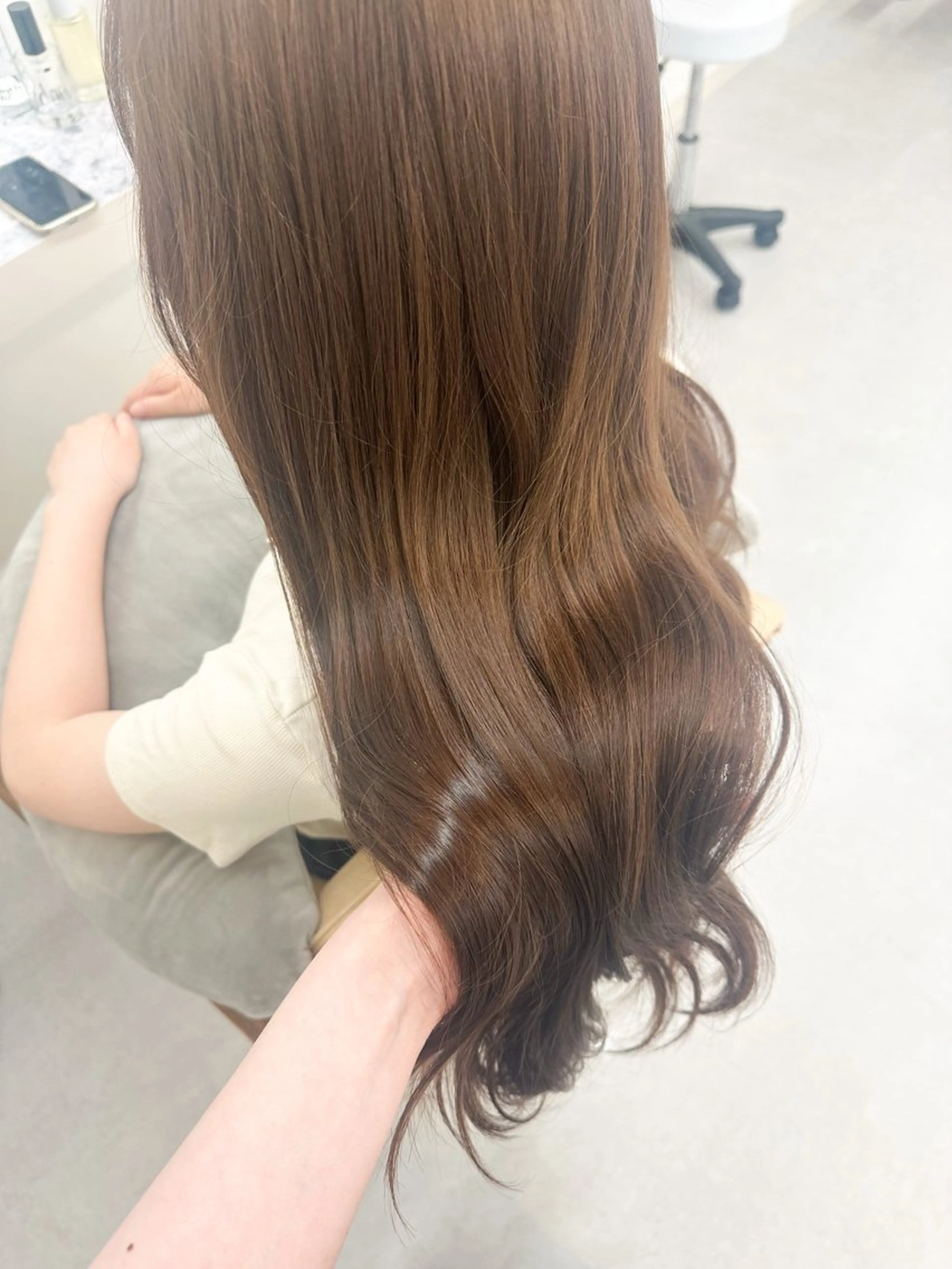 ロング カラー ベージュカラー ブリーチ ブラウンカラー ブラウンベージュ ダブルカラー 🌼透明感艶カラー オリーブ🌼河村咲のヘアスタイル