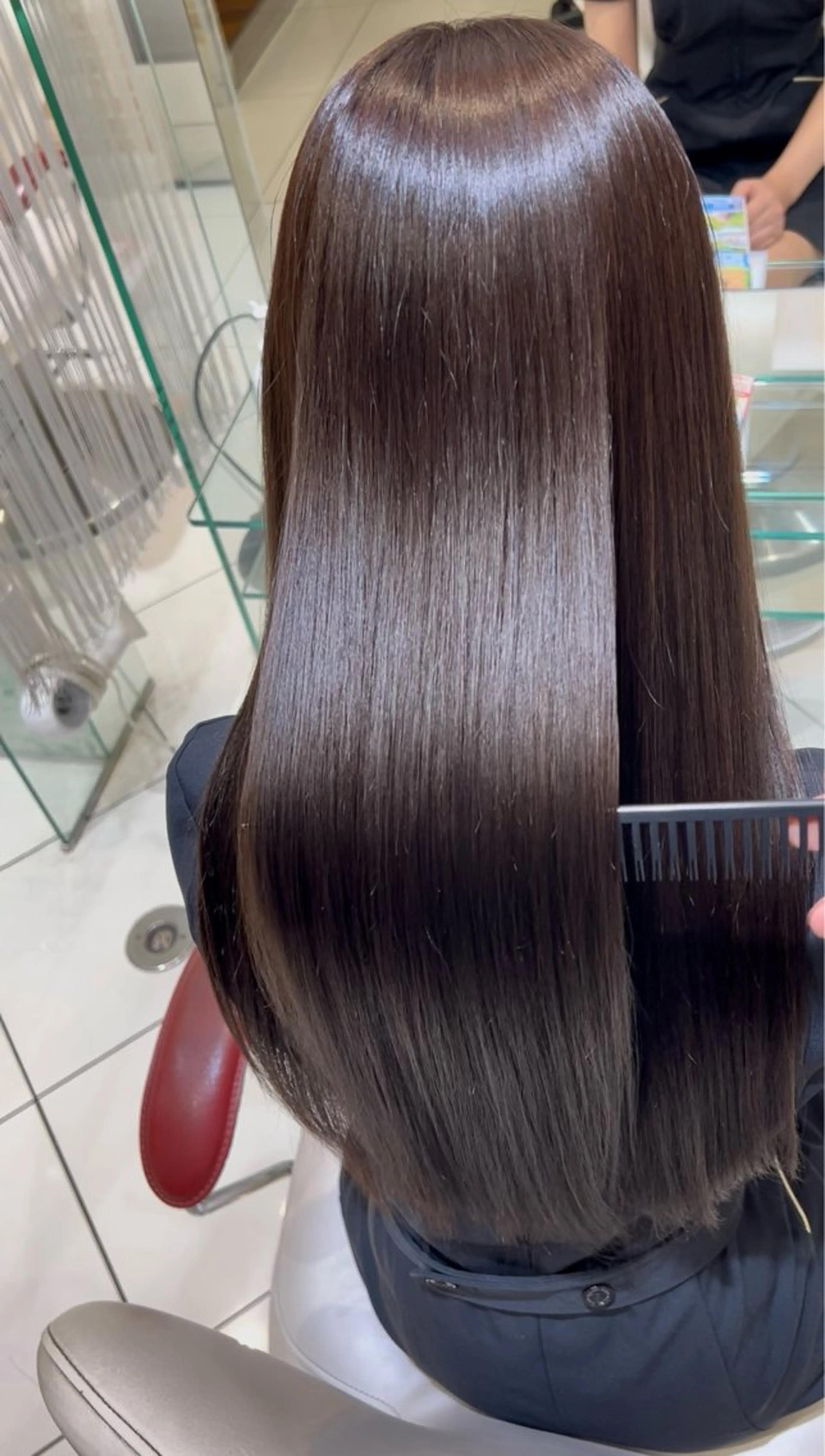 ロング カラー パーマ バレイヤージュ ブリーチ ケアブリーチ 透明感カラー デザインカラー カット ヘアカラー トリートメント ボブ/ハイトーン髪質 改善/越谷✨クラモチのヘアスタイル