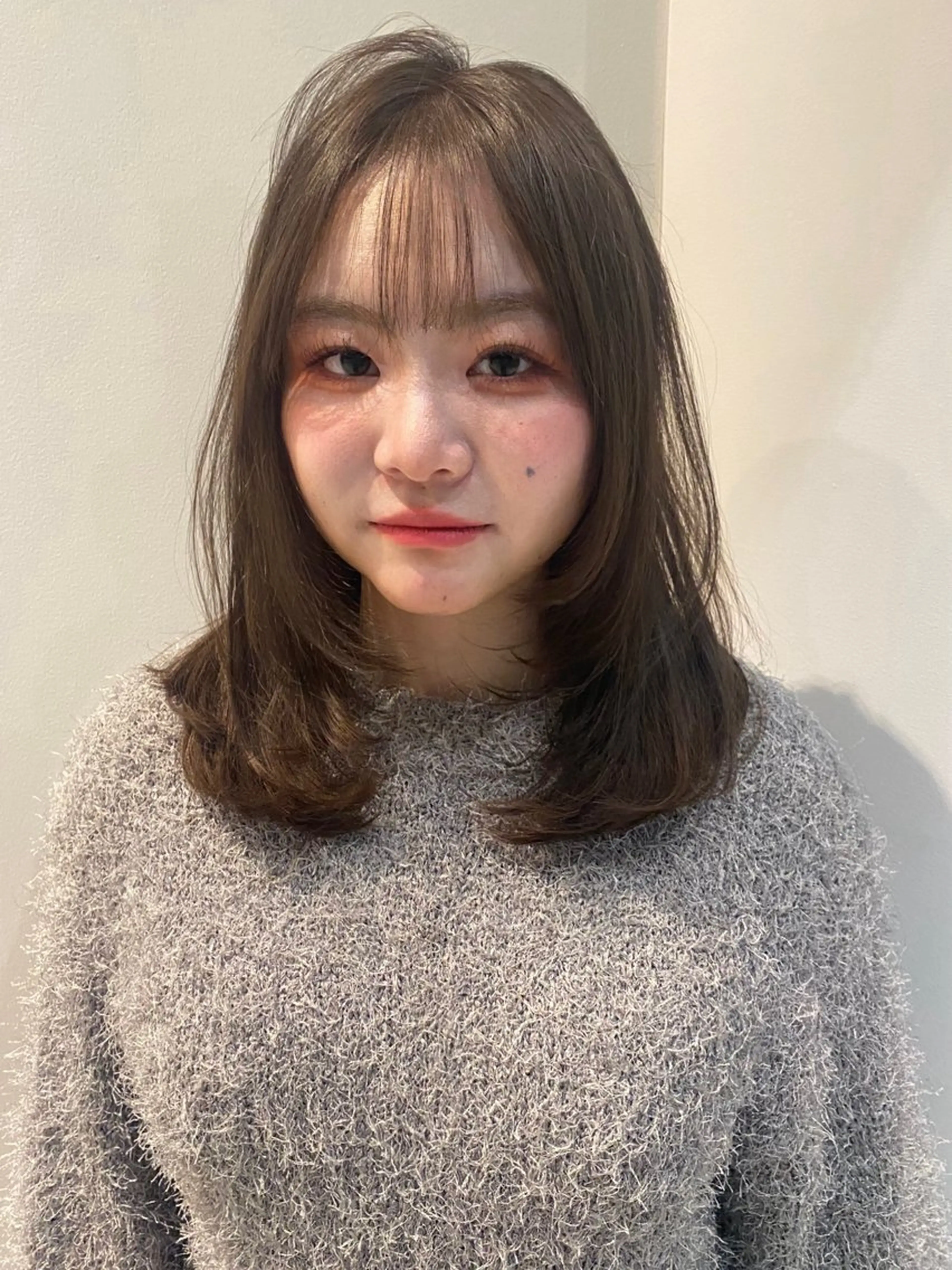 ミディアム カラー グレージュ カット ヘアカラー トリートメント mai / linoah˚✧のヘアスタイル